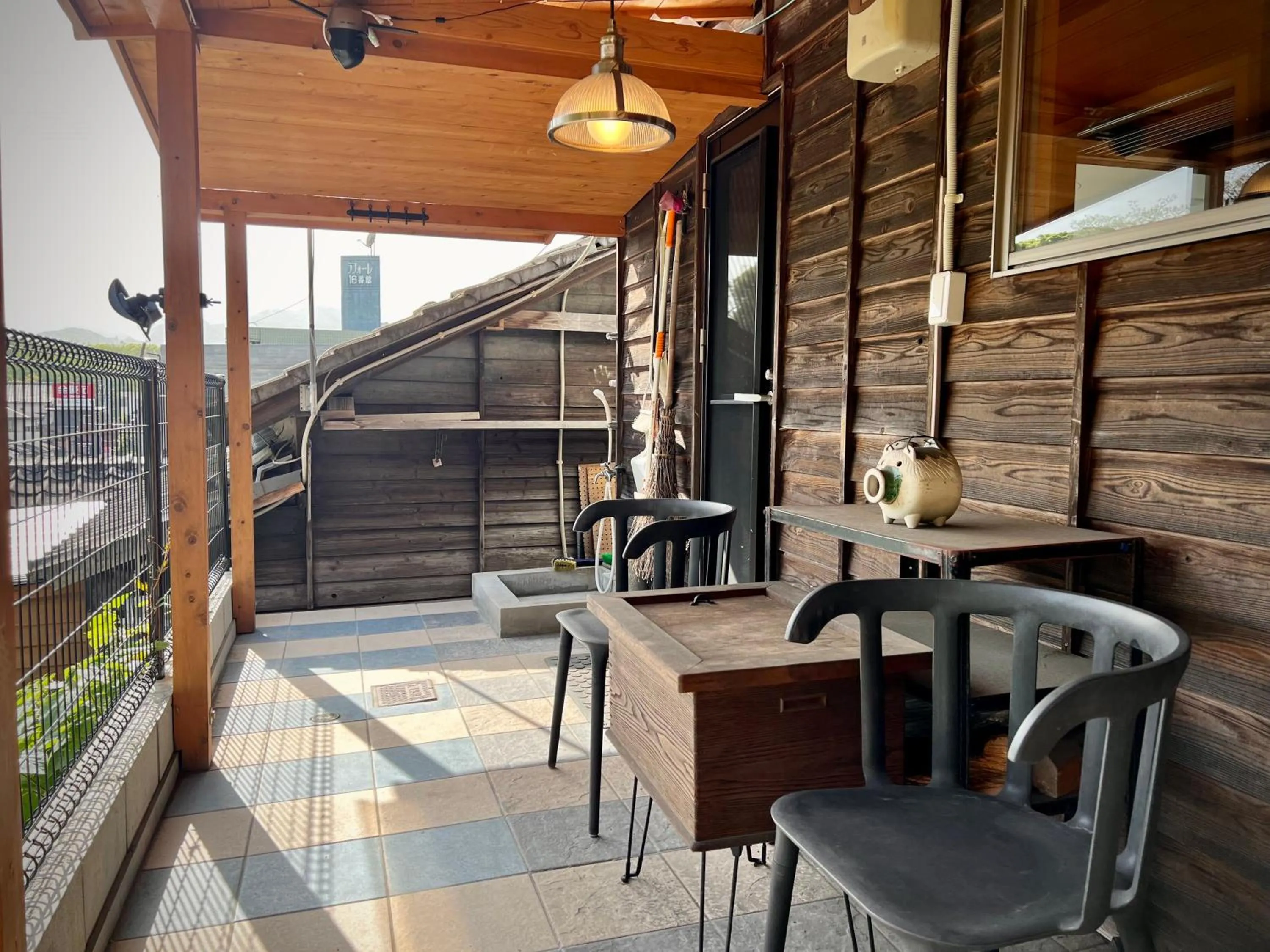 Balcony/Terrace in SUMITSUGU HOUSE East