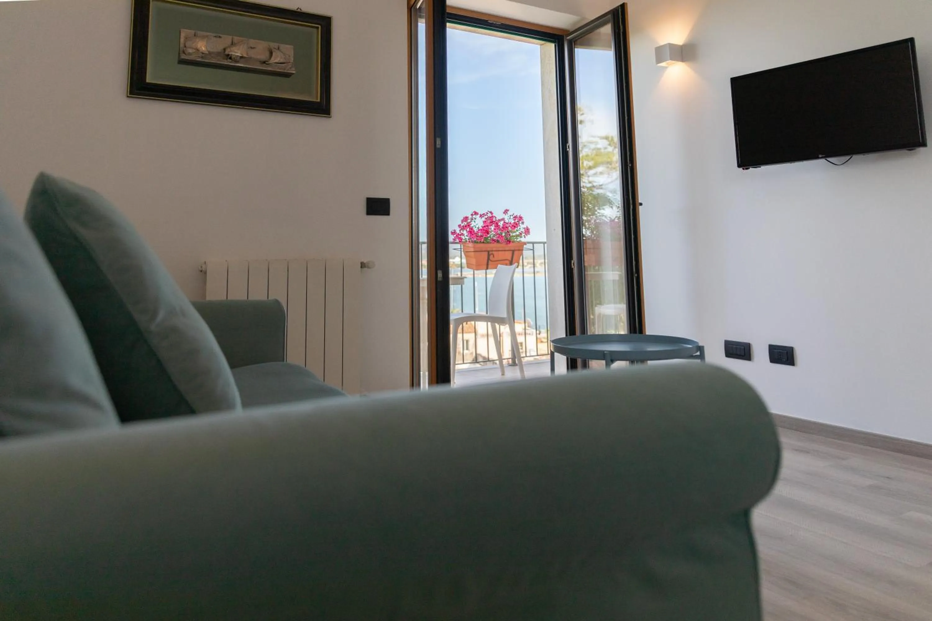 Photo of the whole room in Antares Rooms and Suites