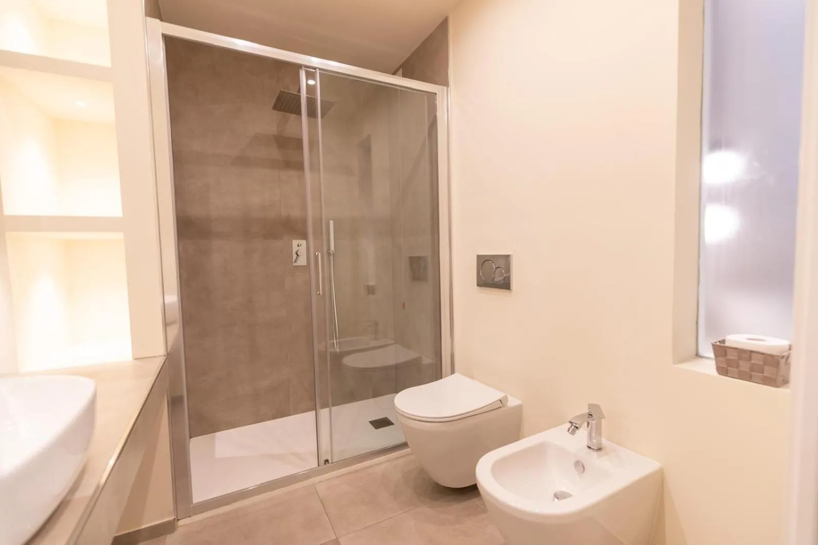 Bathroom in Antares Rooms and Suites