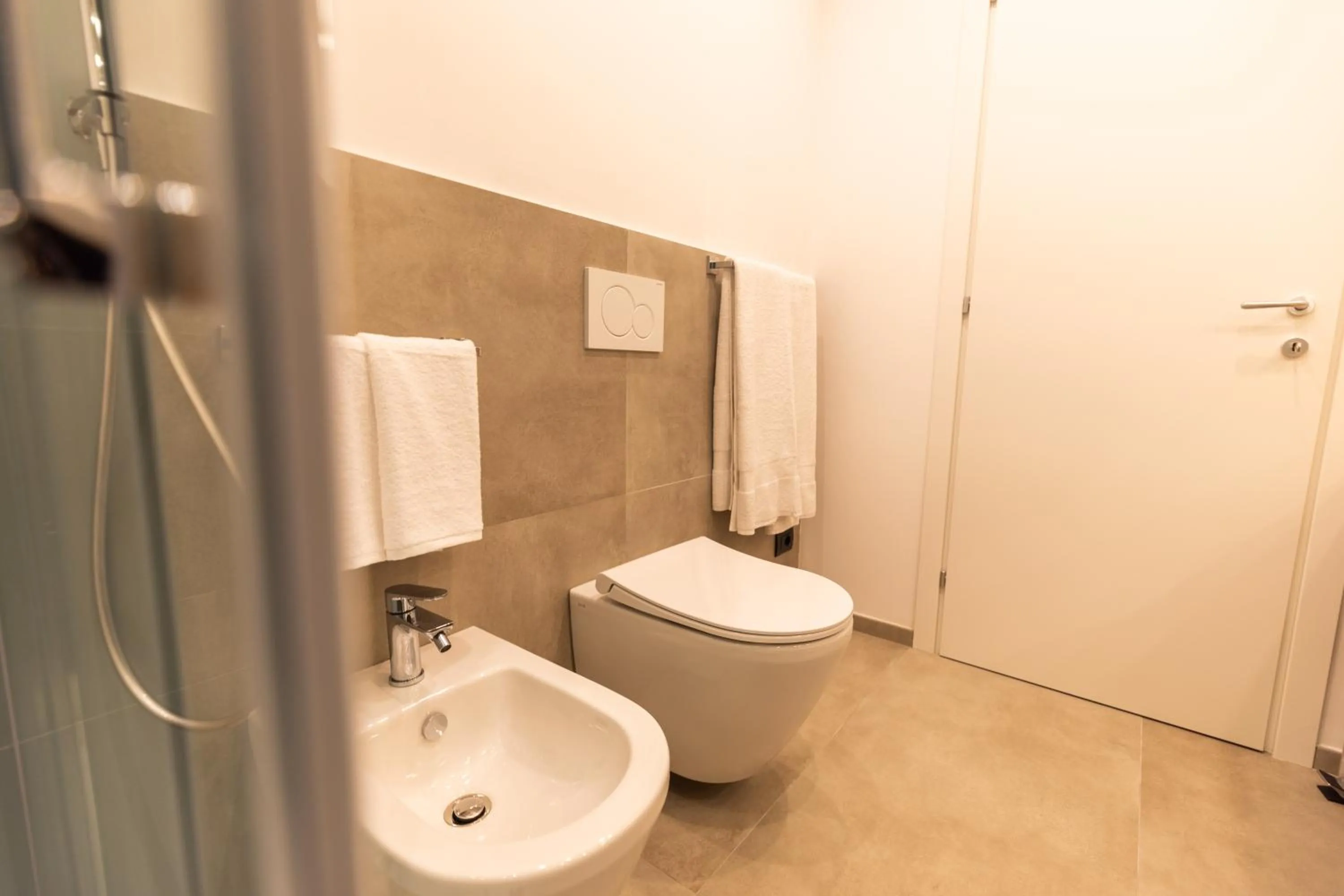 Bathroom in Antares Rooms and Suites