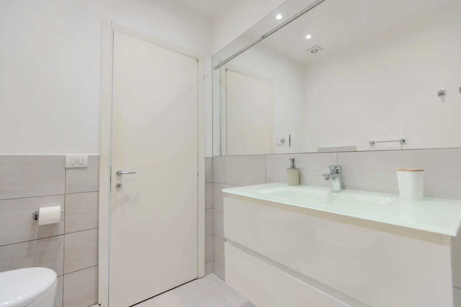 Antares Rooms and Suites