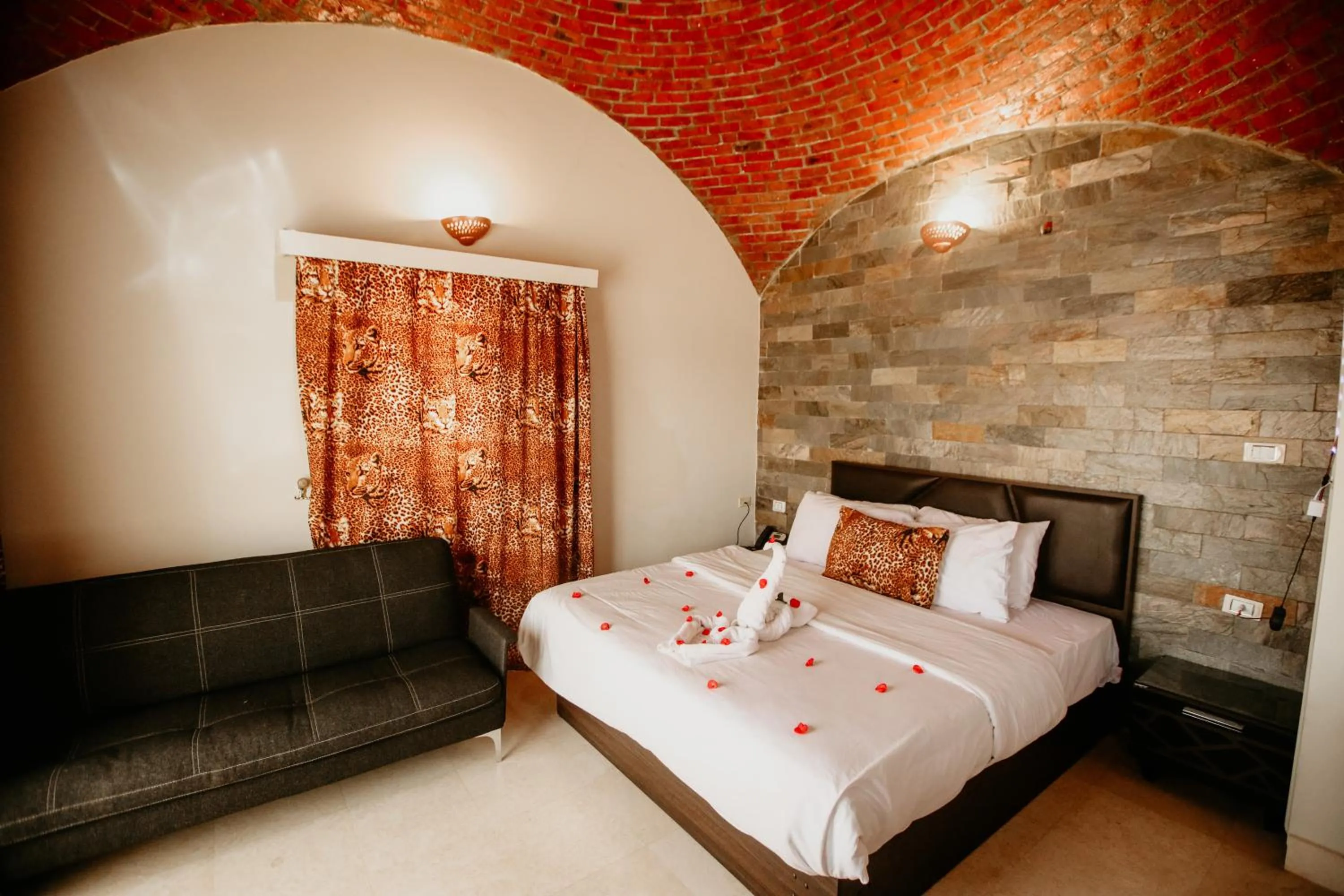 Bed in Caves Beach Resort Adults Only