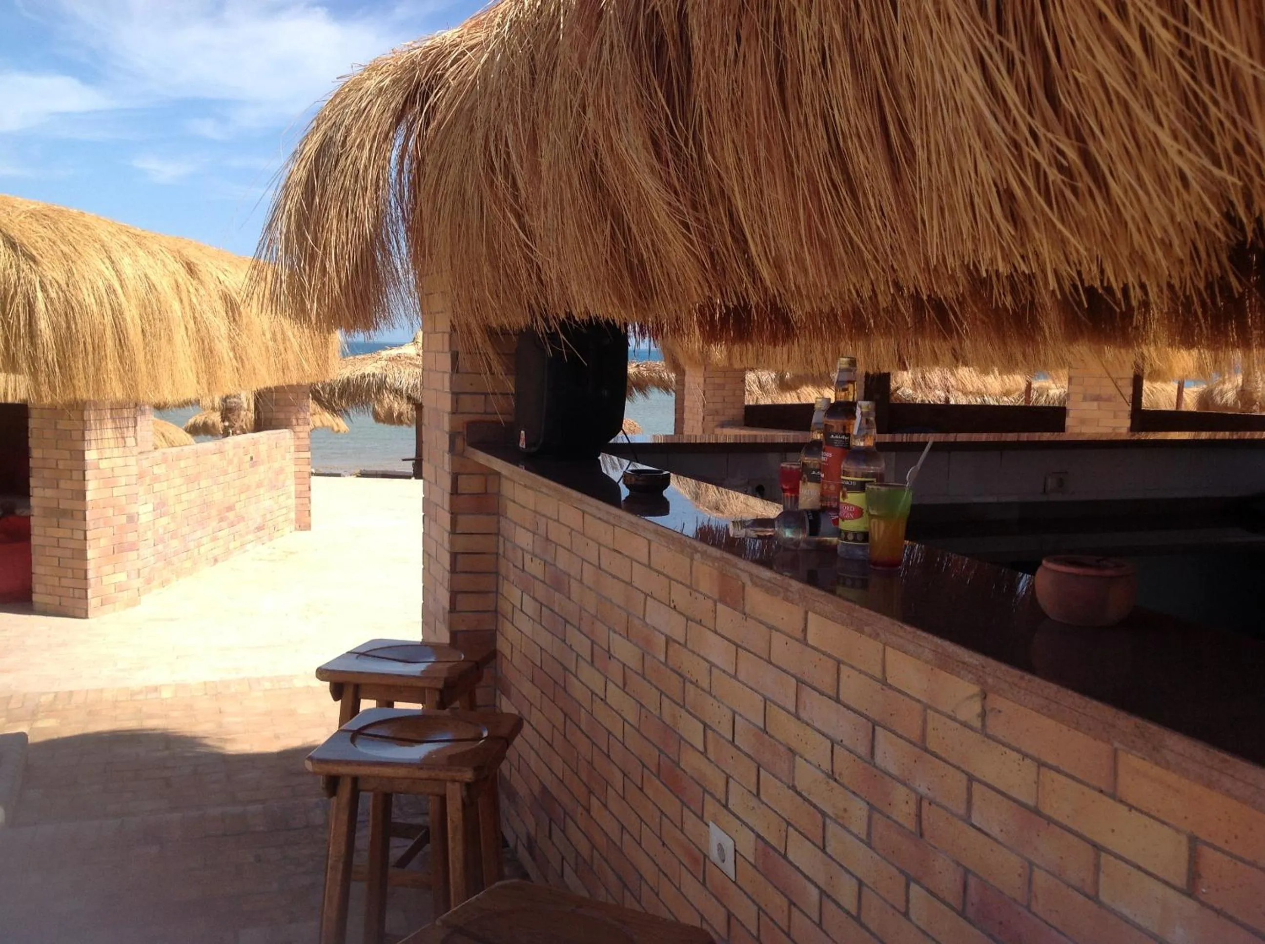 Restaurant/places to eat in Caves Beach Resort Adults Only