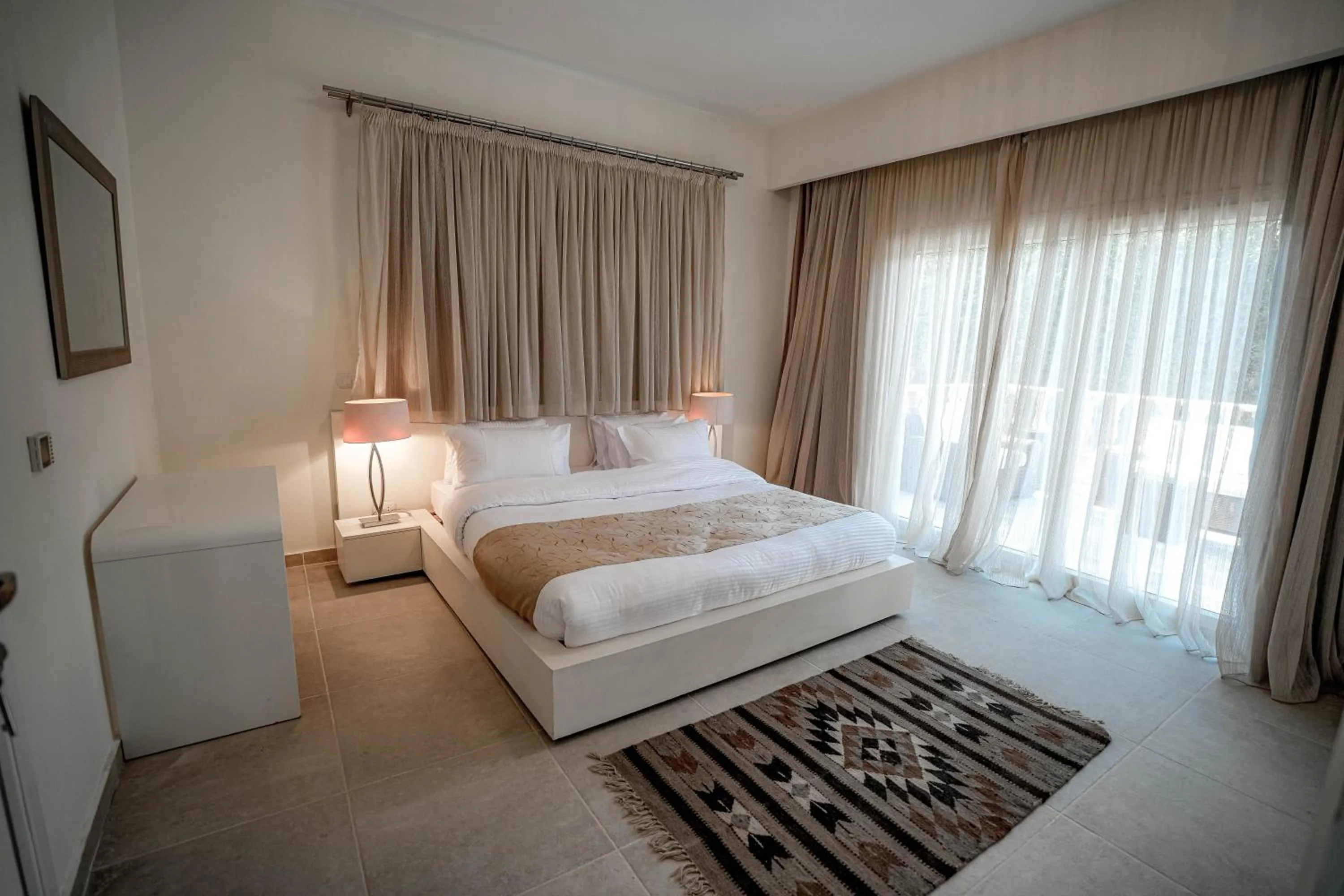 Bedroom, Bed in Caves Beach Resort Adults Only