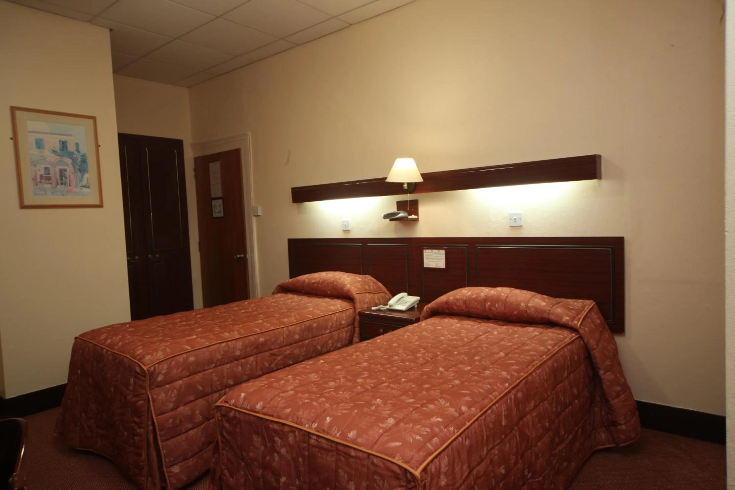 Bed in Bristol Hotel