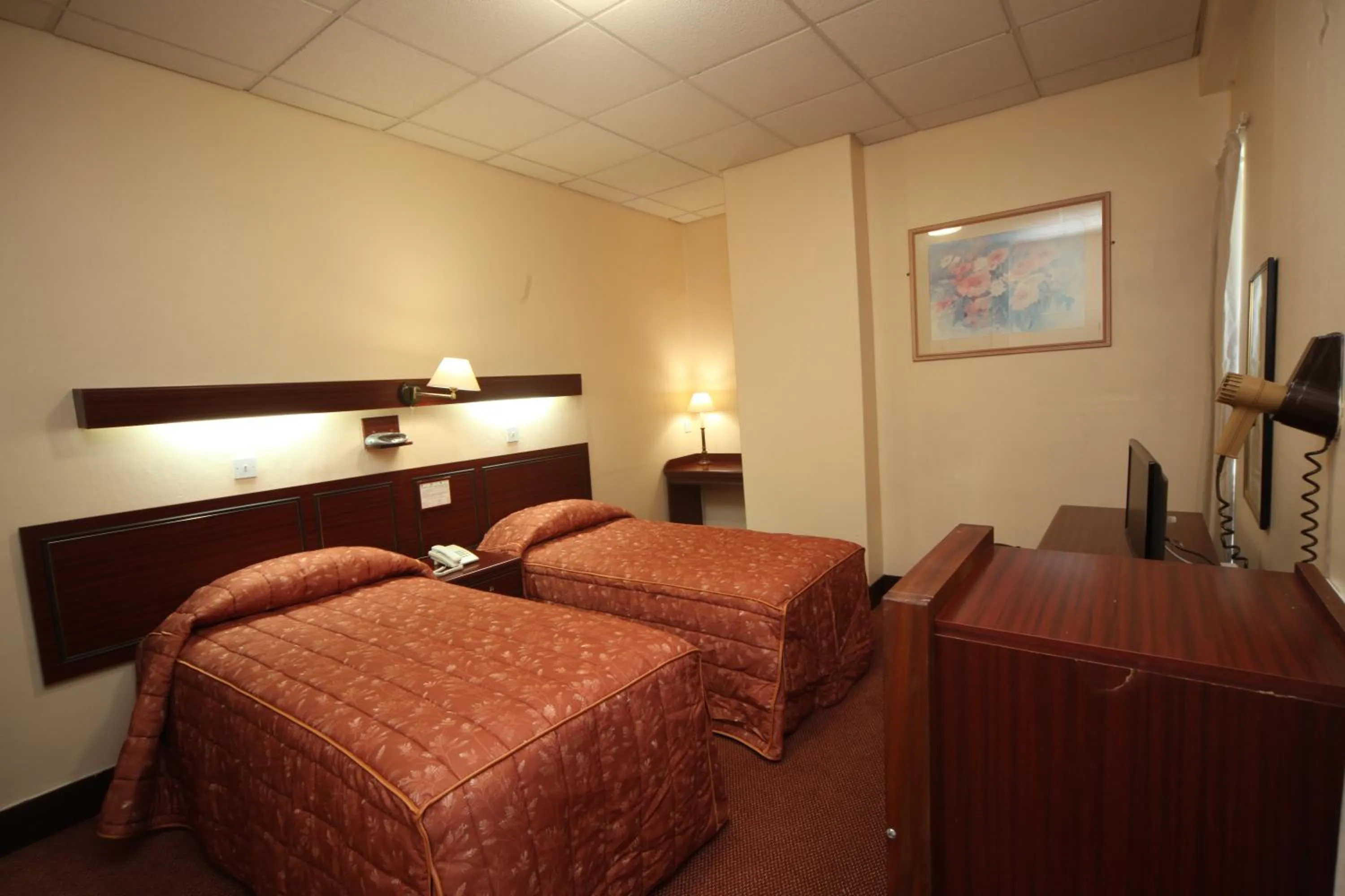 Bed in Bristol Hotel