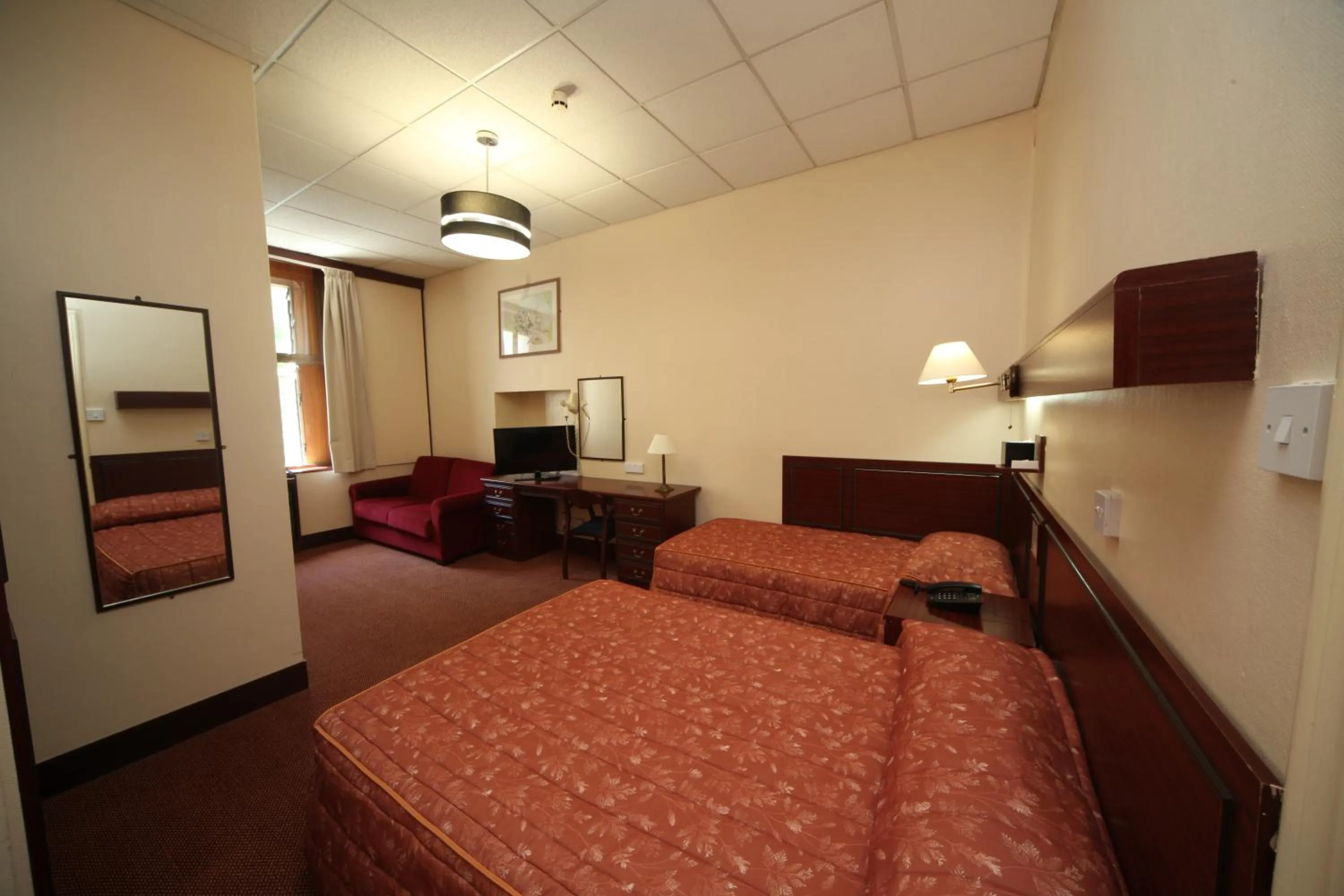 Bed in Bristol Hotel