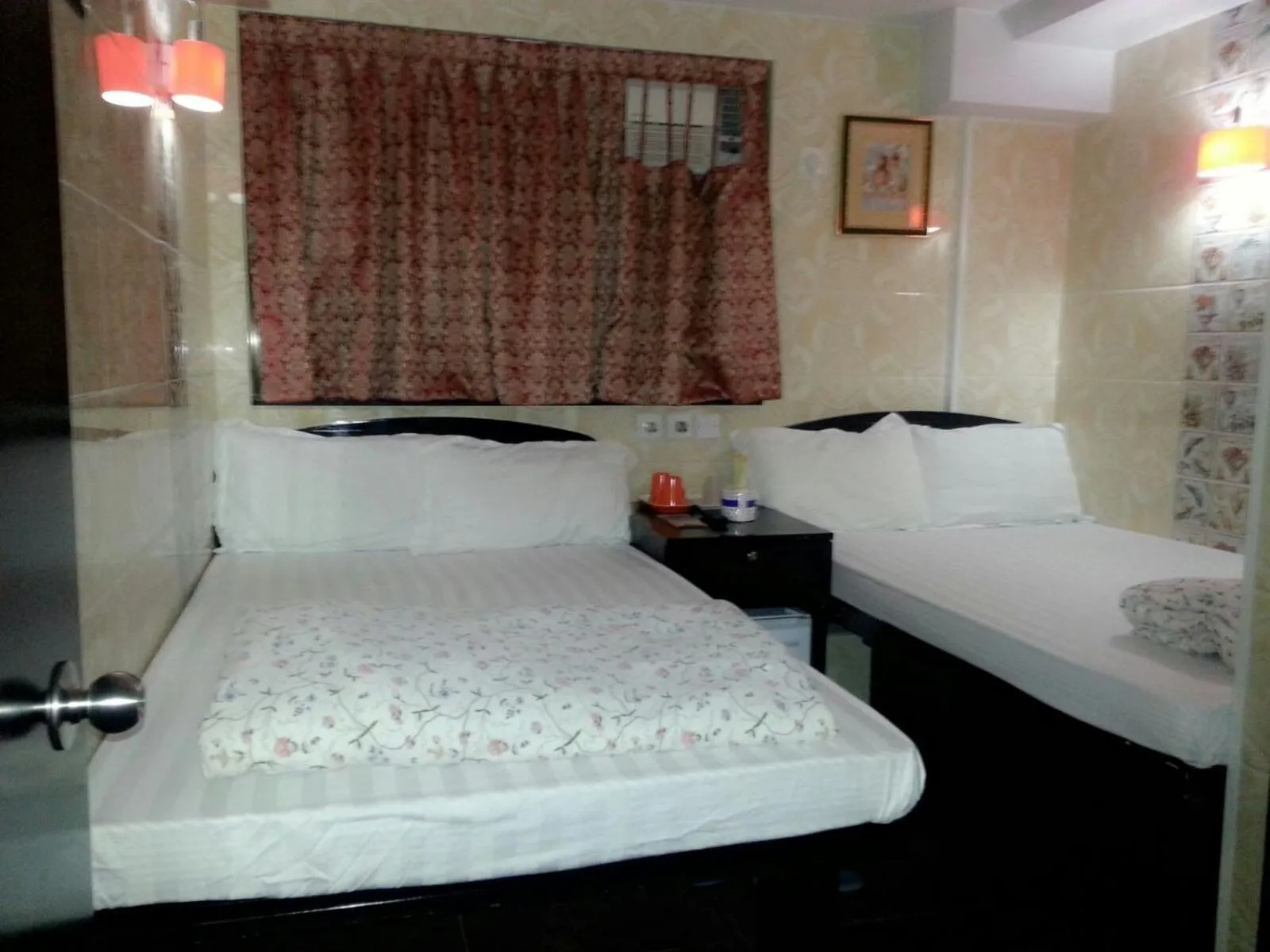 Bedroom, Bed in Dutch Hostel