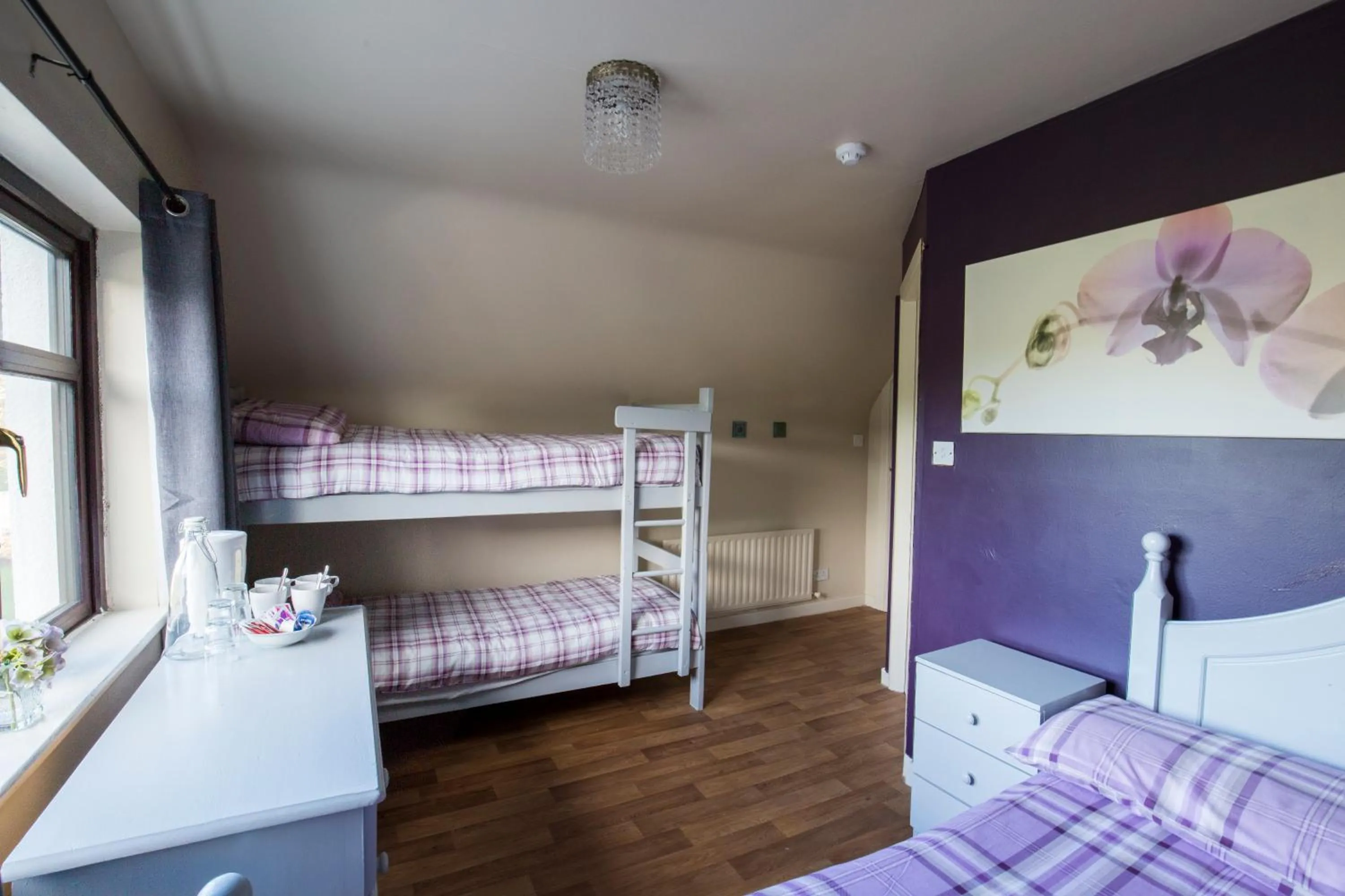 Bedroom, Bed in Lakeland House