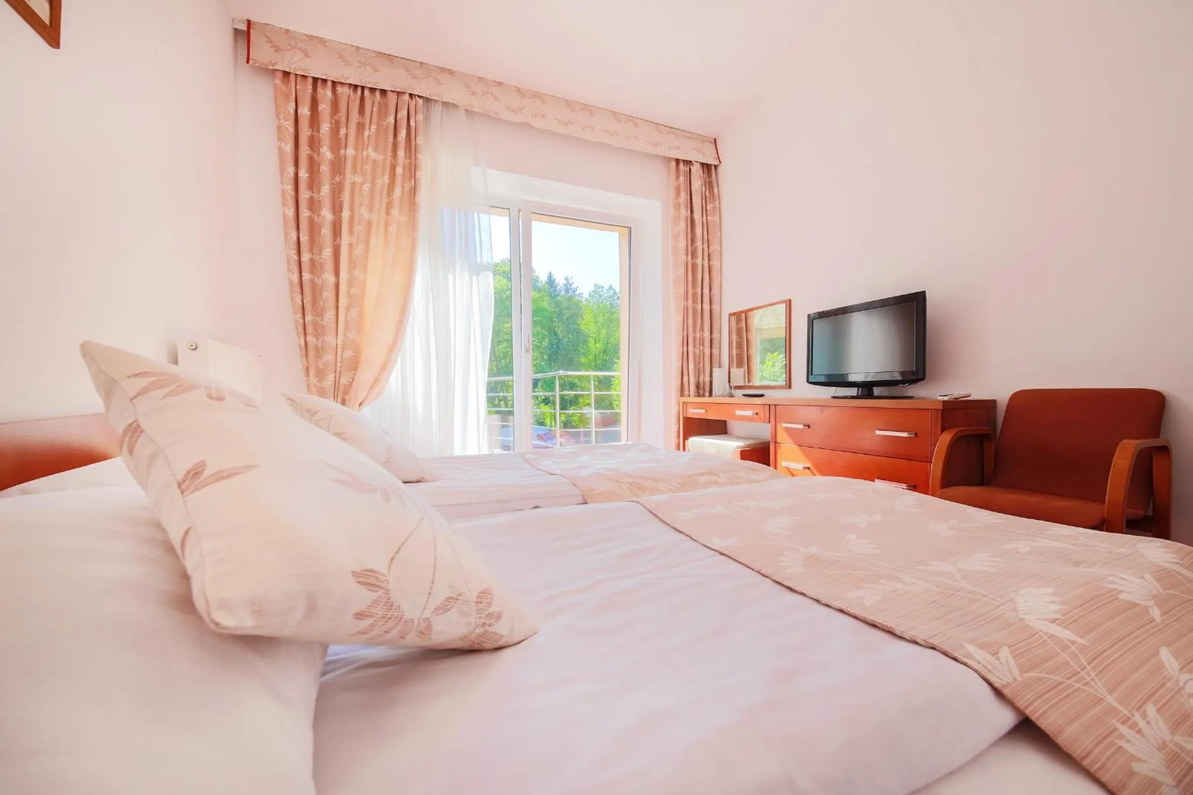 People, Bed in Hotel Łaziska