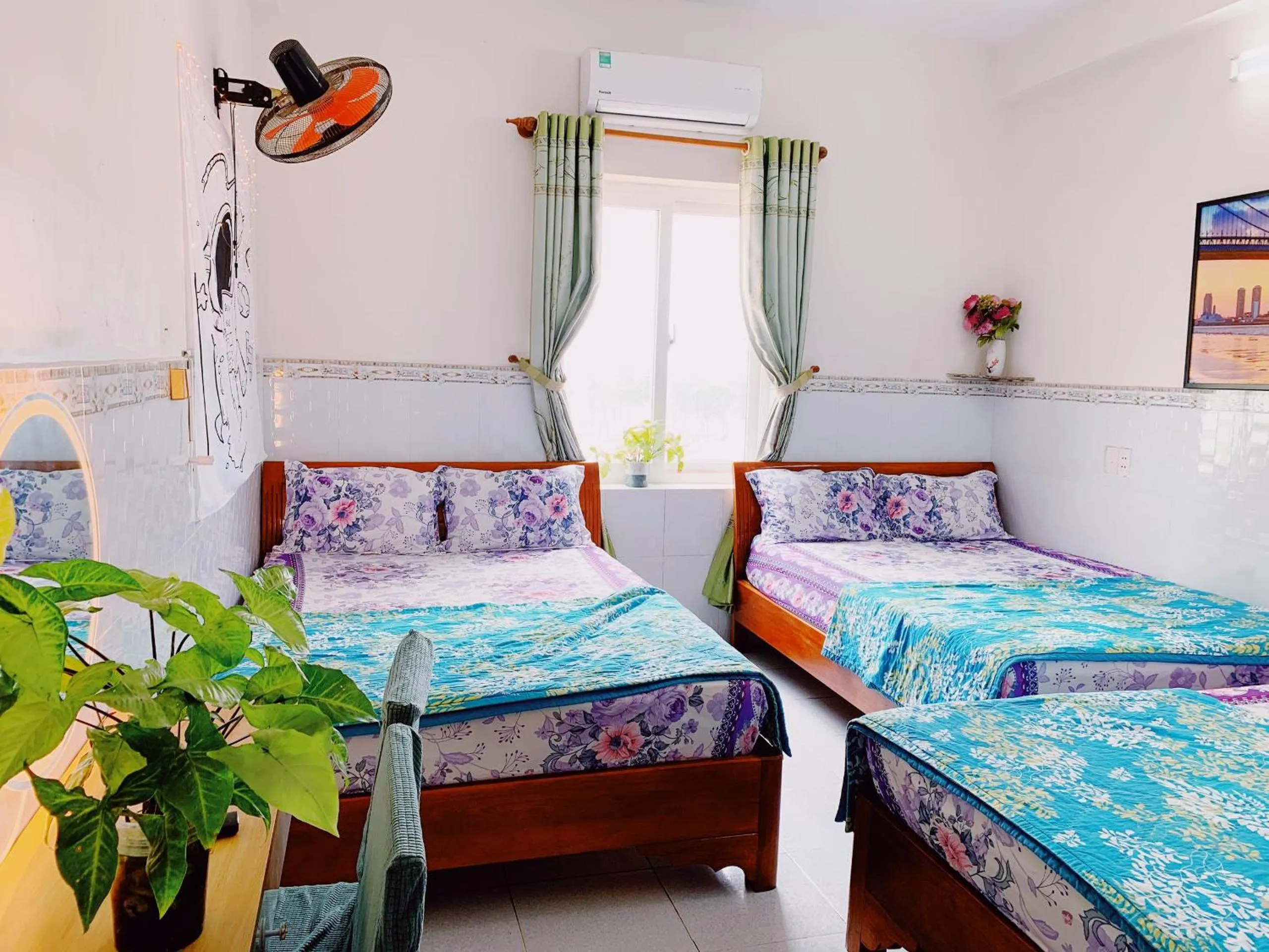 Bed in Phu Quy Hotel