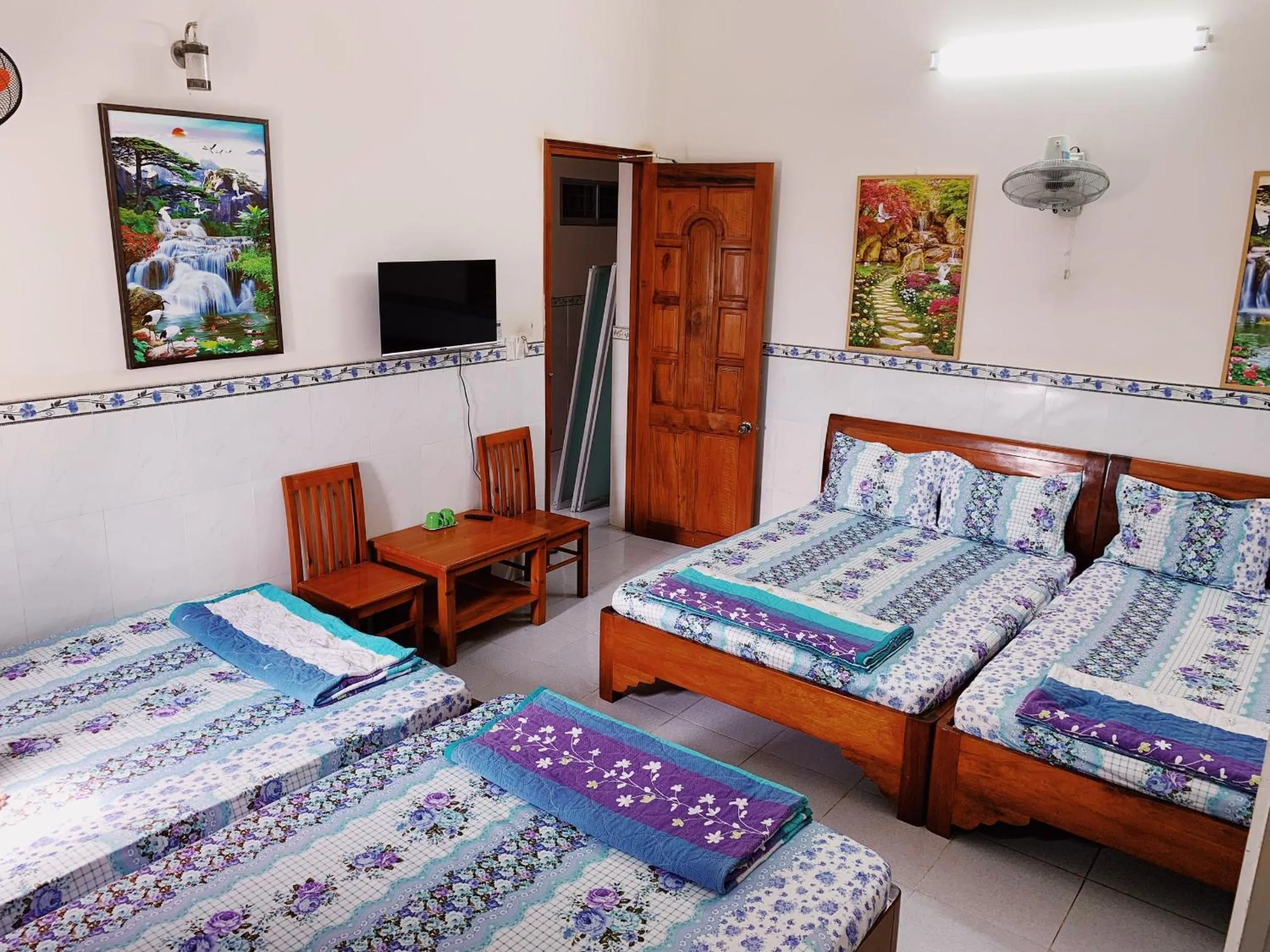 Bed in Phu Quy Hotel