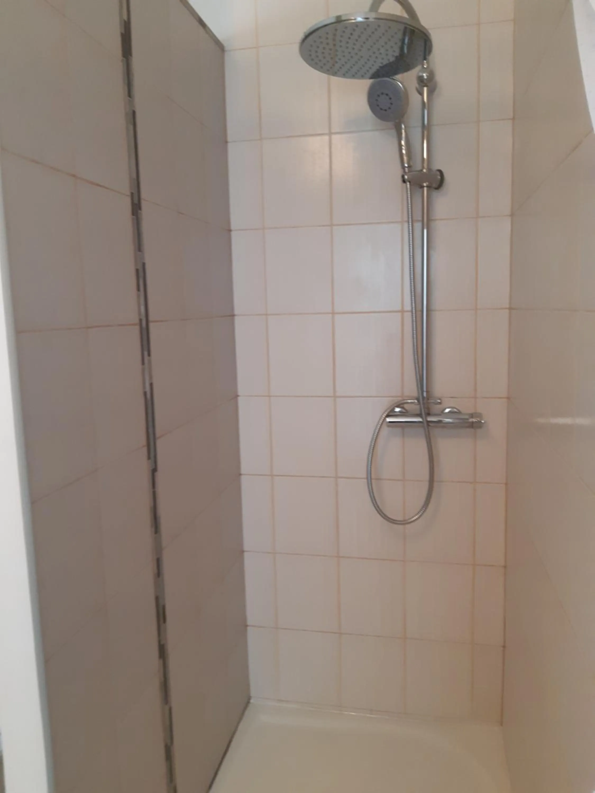 Chambre d'Hôtes Les Orchidées FUTUROSCOPE CHASSENEUIL POITIERS