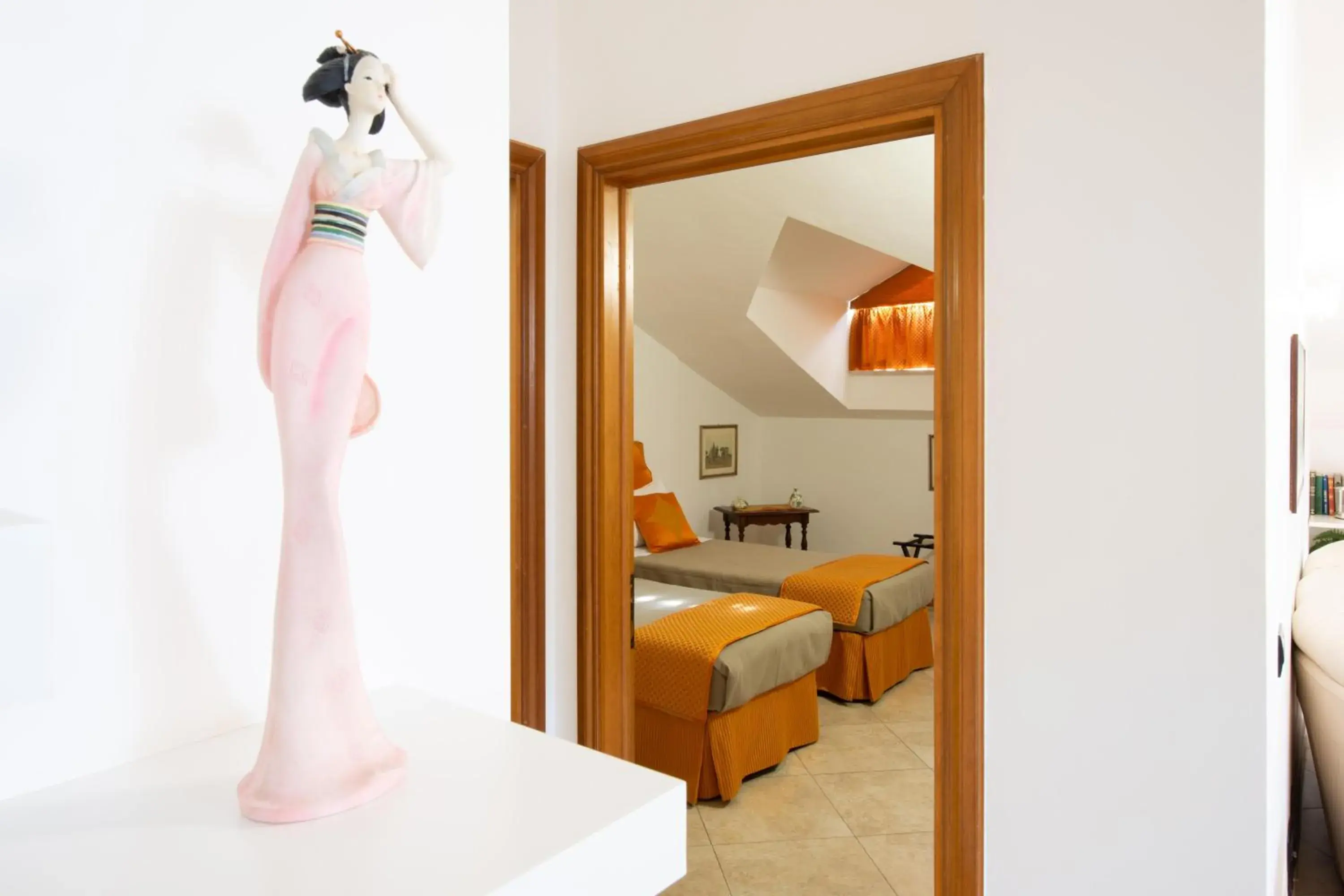 Photo of the whole room, Bed in L'Insolita Reggia Photo of the whole room, Bed in L'Insolita Reggia