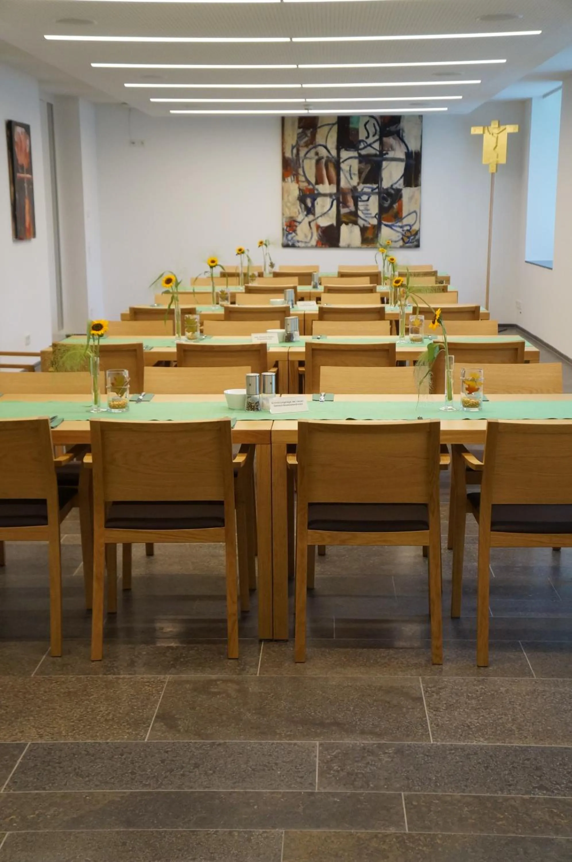 Restaurant/places to eat in Burkardushaus, Tagungszentrum am Dom