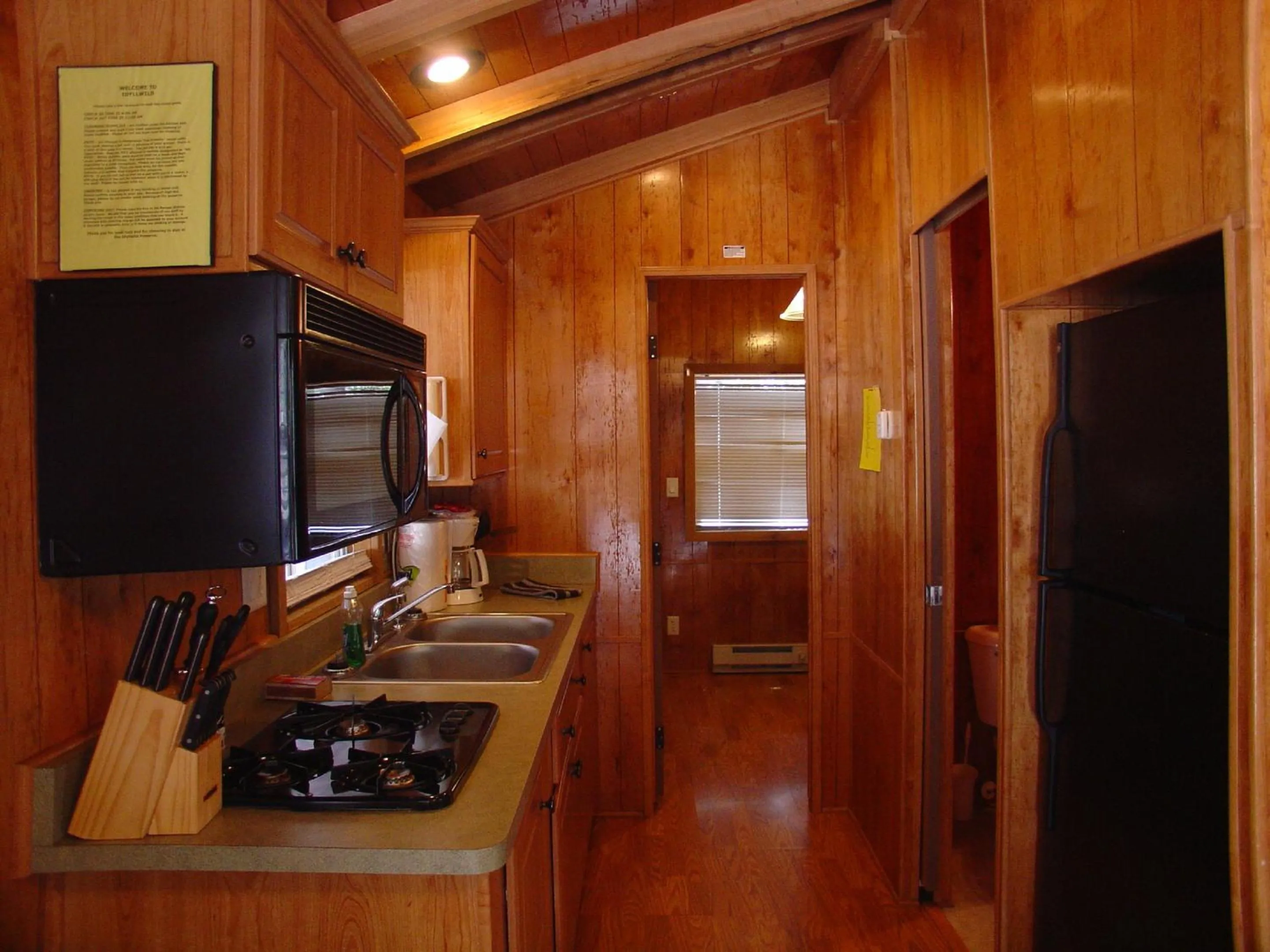 Idyllwild Camping Resort Cabin