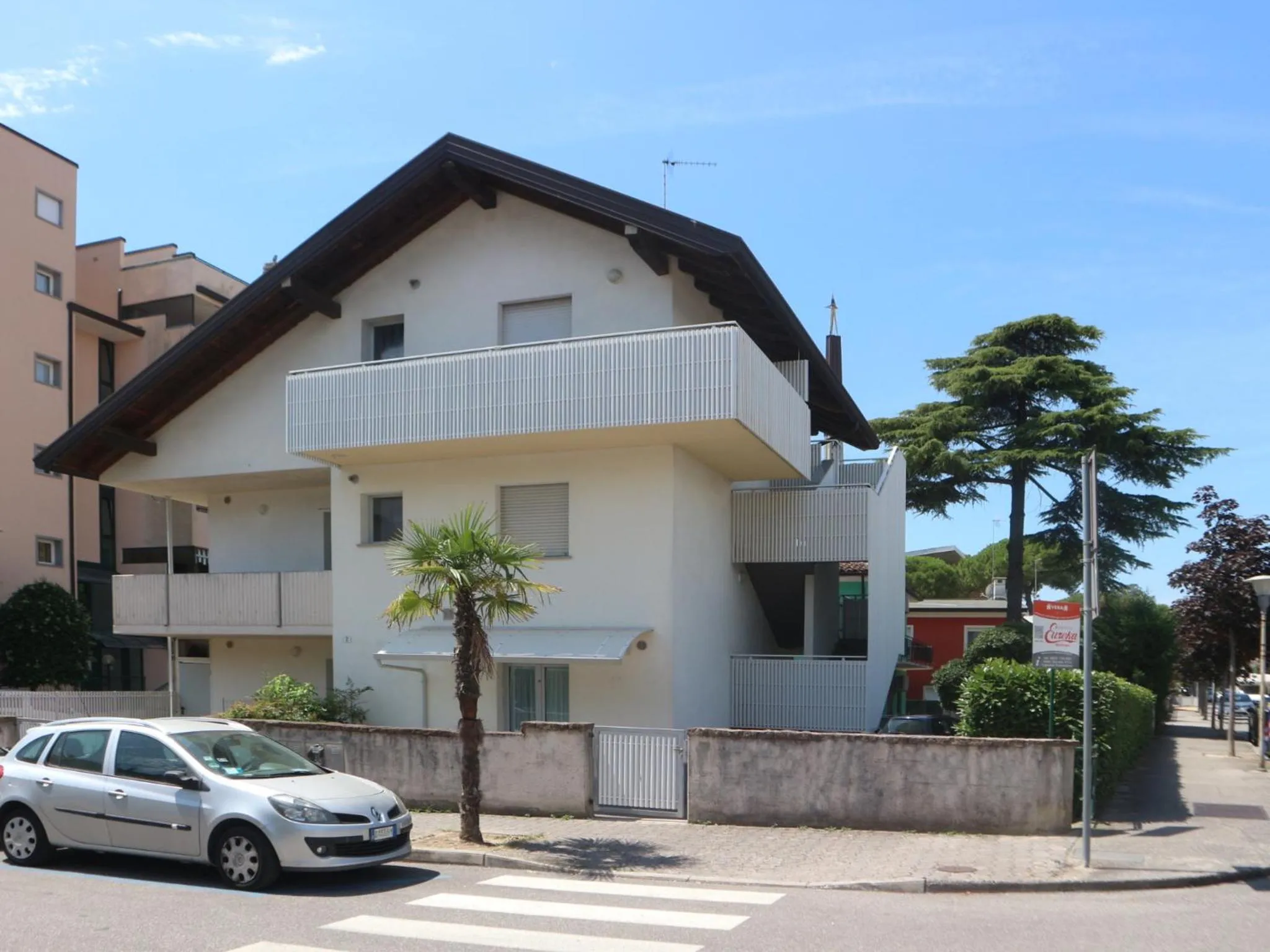 Property building in Vera