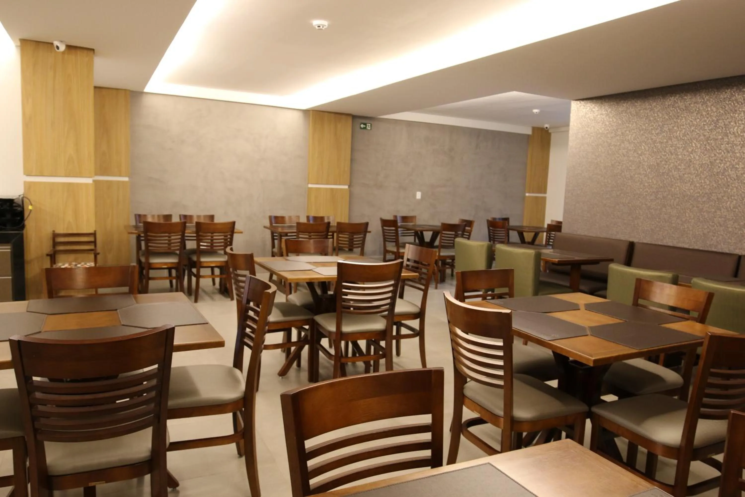 Restaurant/places to eat in Ouro Minas Plaza Hotel
