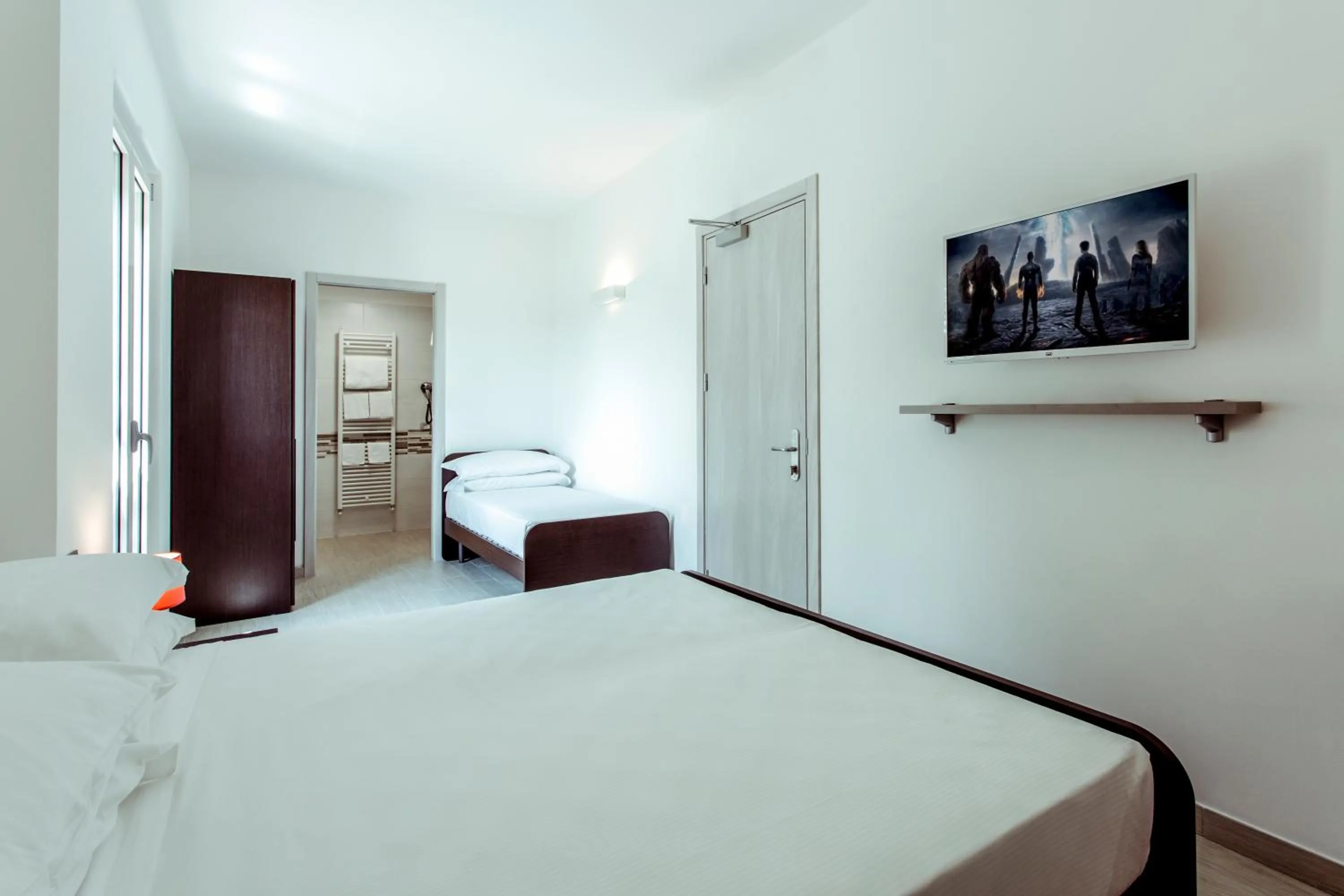Standard Triple Room in Hotel Stella del Benaco