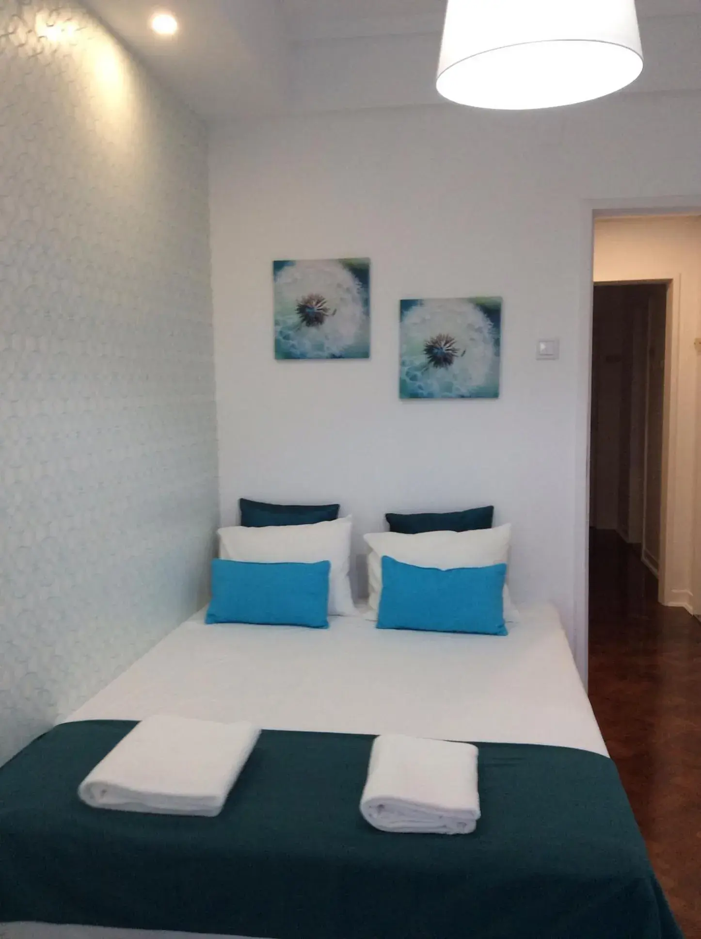 Double Room with Balcony in 4U Lisbon IV Guesthouse Airport Double Room with Balcony in 4U Lisbon IV Guesthouse Airport