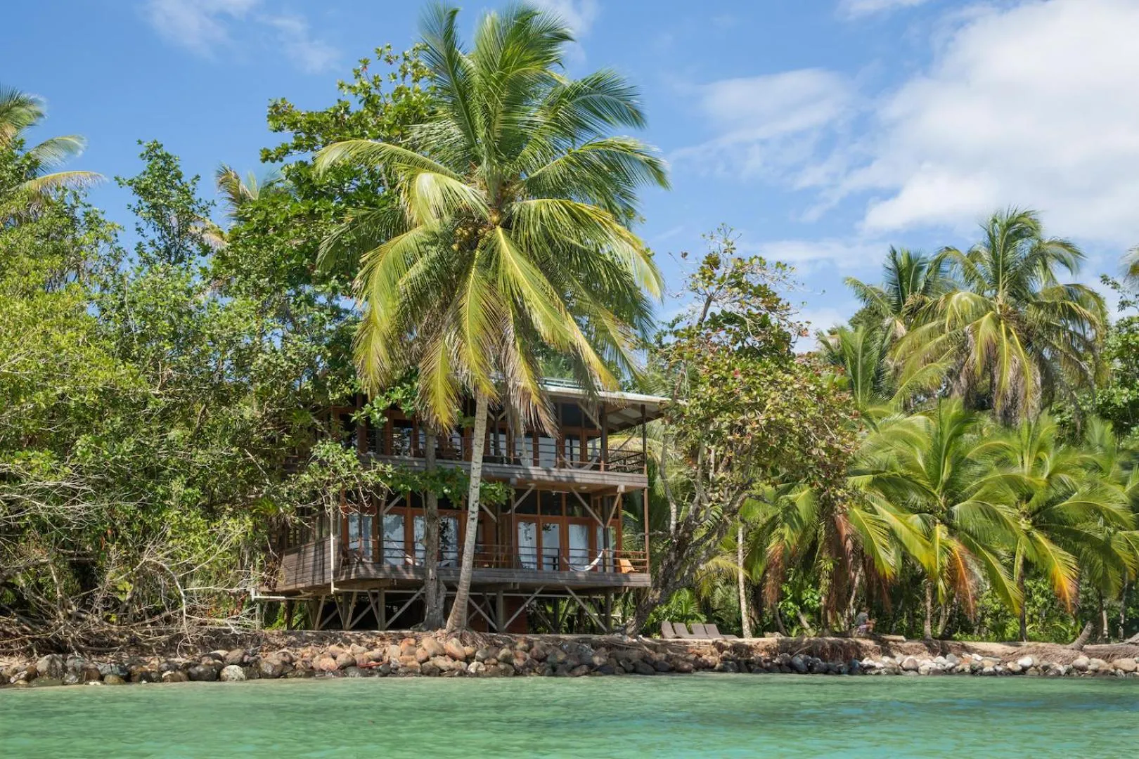 Property building in Residencia Natural