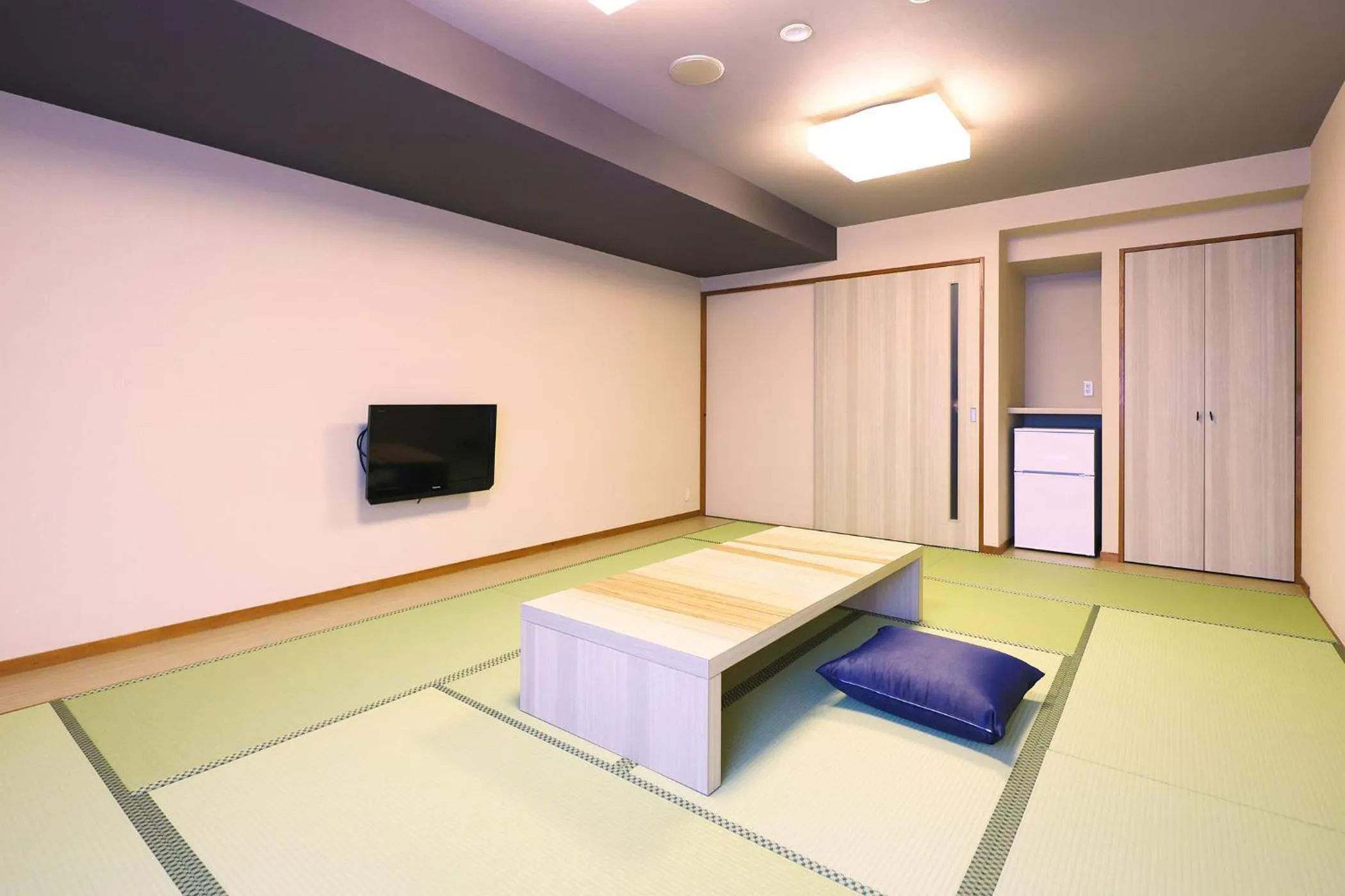 Photo of the whole room in Ooedo Onsen Monogatari Premium Atami