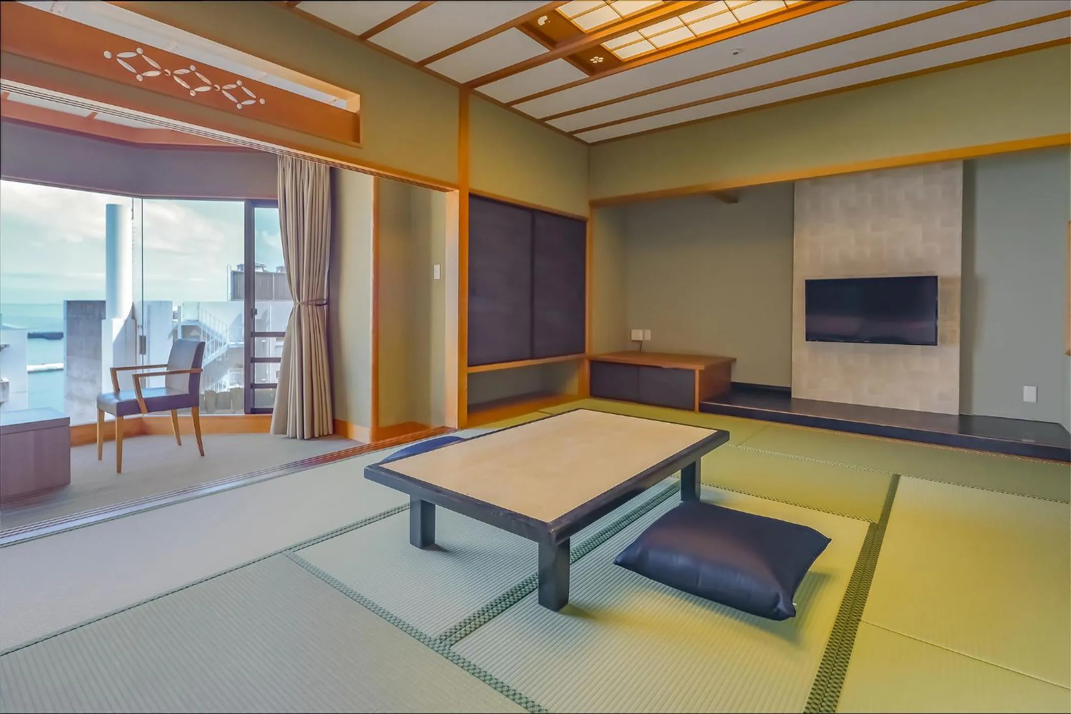 Ooedo Onsen Monogatari Premium Atami