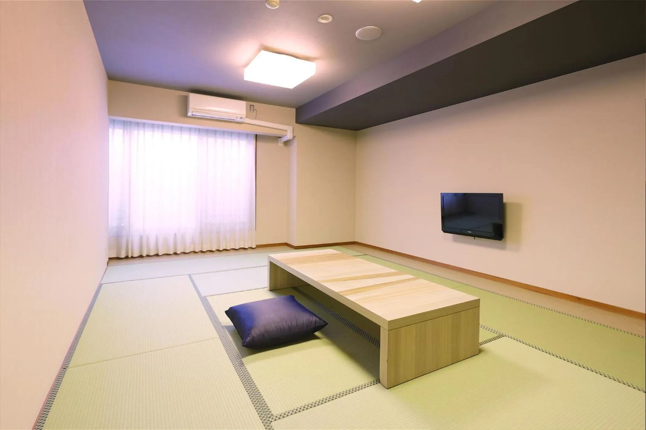Photo of the whole room in Ooedo Onsen Monogatari Premium Atami