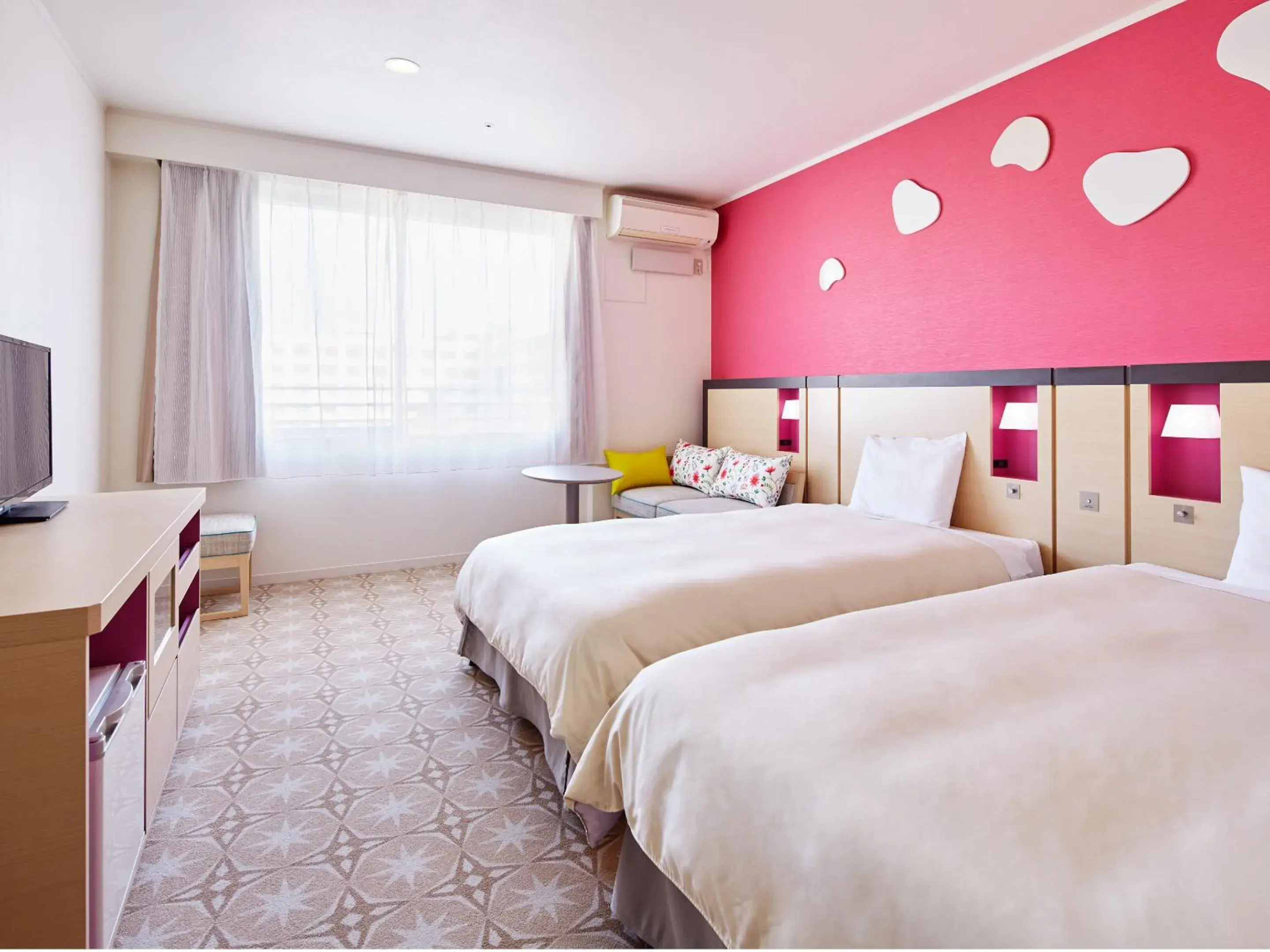 Photo of the whole room, Bed in Mitsui Garden Hotel Prana Tokyo Bay Photo of the whole room, Bed in Mitsui Garden Hotel Prana Tokyo Bay