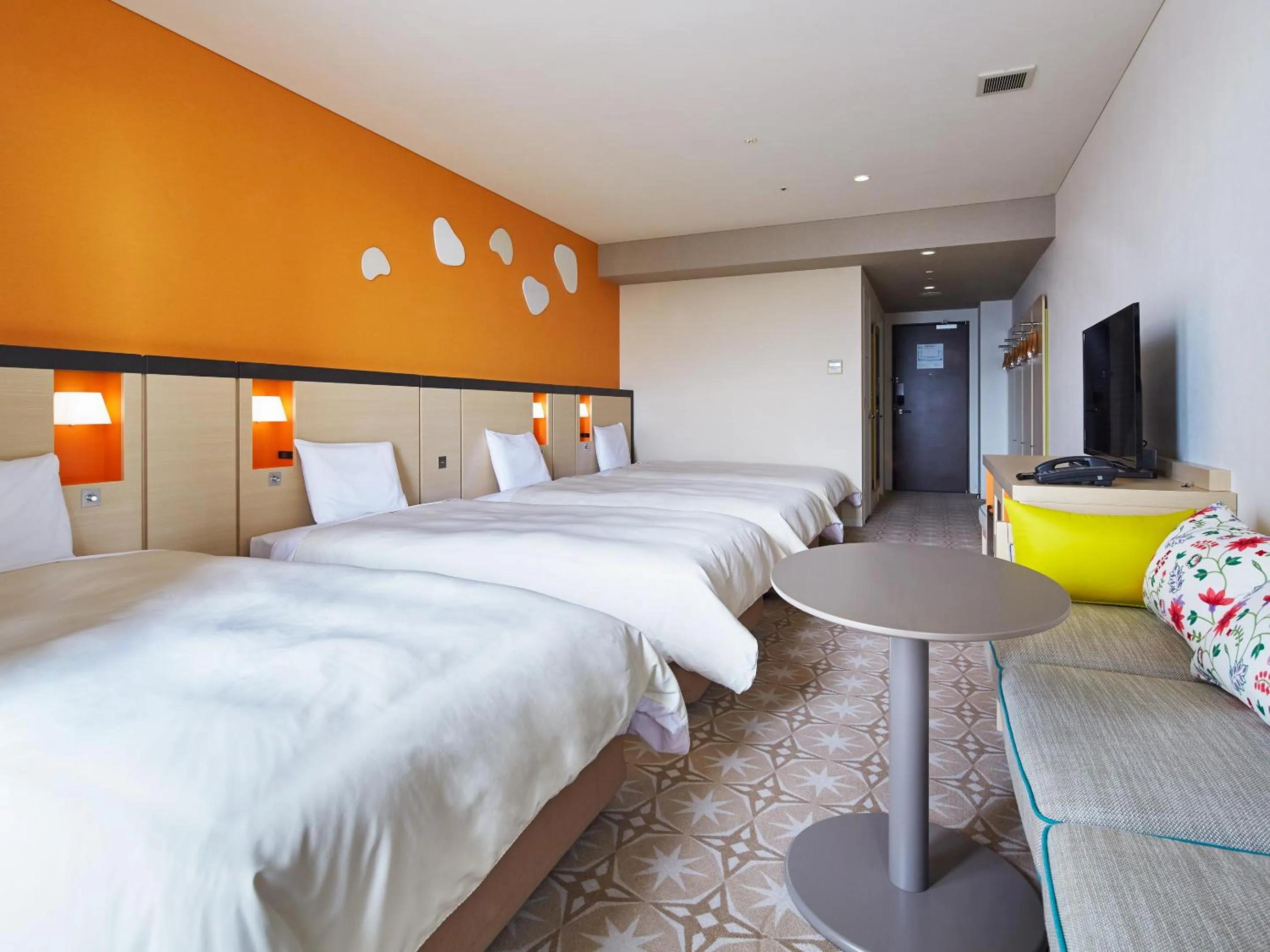 Photo of the whole room, Bed in Mitsui Garden Hotel Prana Tokyo Bay