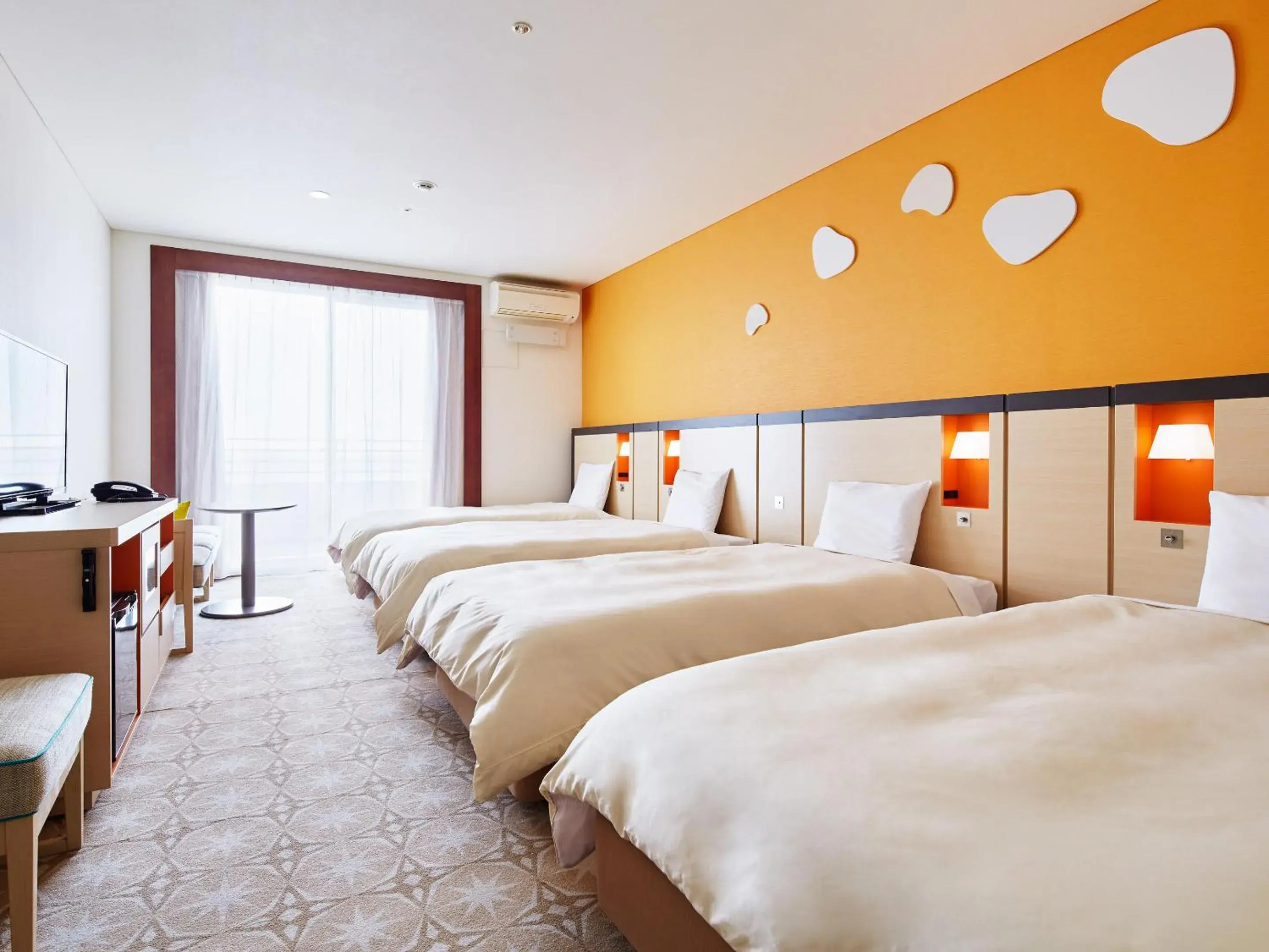 Photo of the whole room, Bed in Mitsui Garden Hotel Prana Tokyo Bay Photo of the whole room, Bed in Mitsui Garden Hotel Prana Tokyo Bay