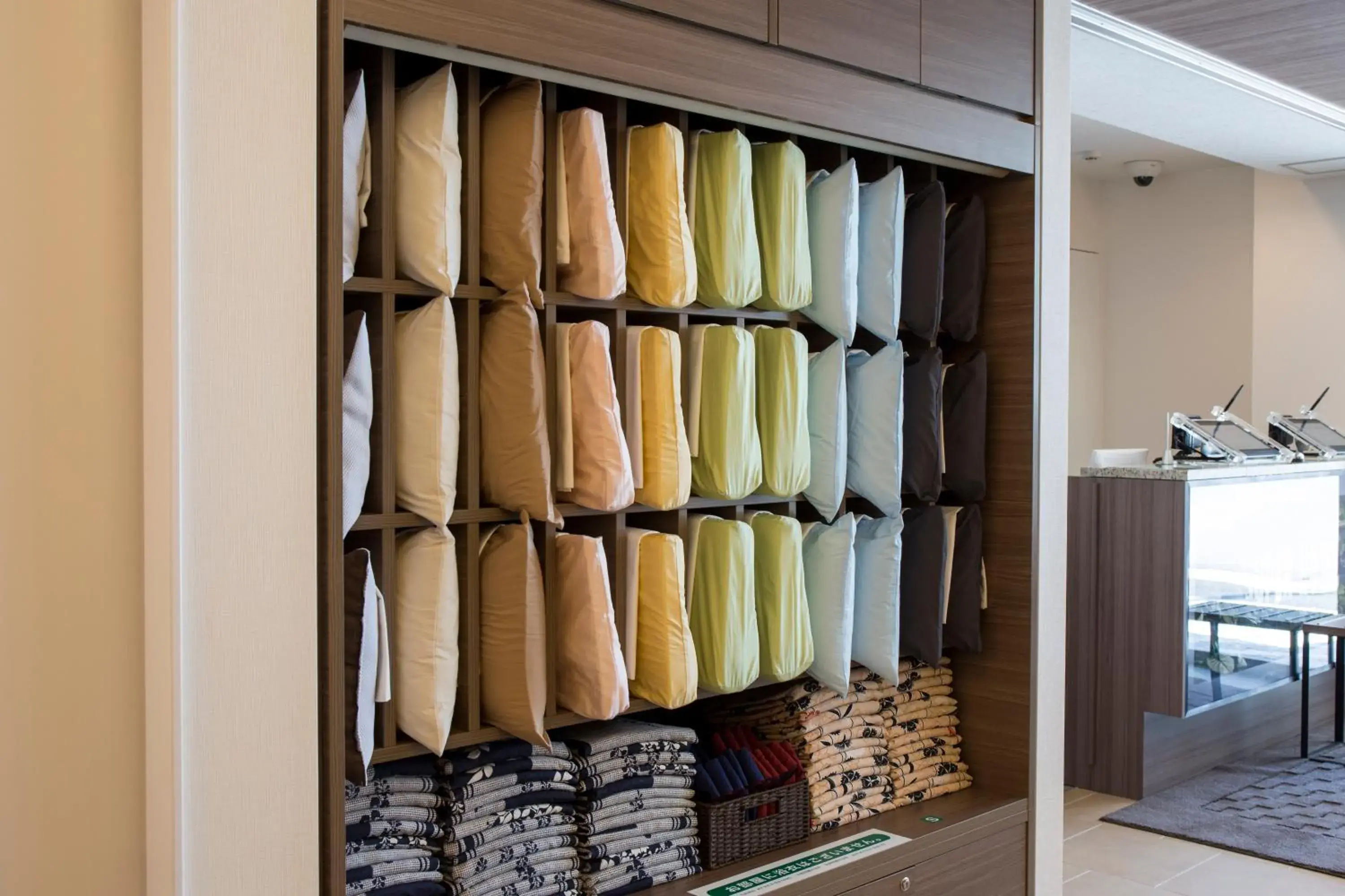 Lobby or reception in Super Hotel Totsuka Eki Higashiguchi Lobby or reception in Super Hotel Totsuka Eki Higashiguchi