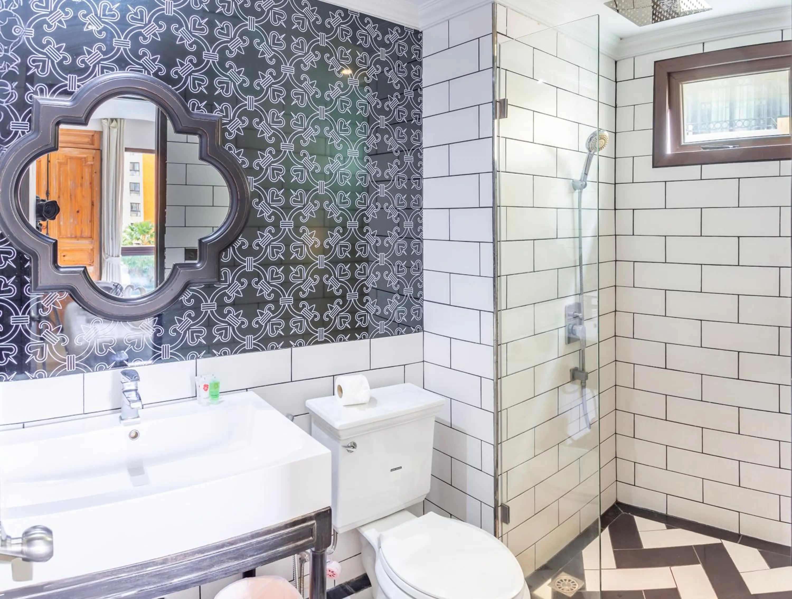 Shower in Venetian Resort Pattaya