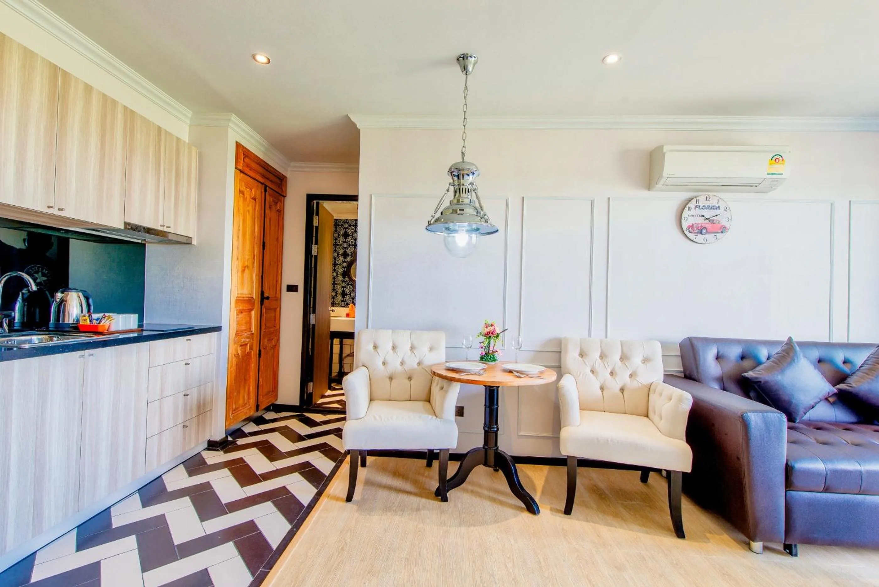 Kitchen or kitchenette in Venetian Resort Pattaya