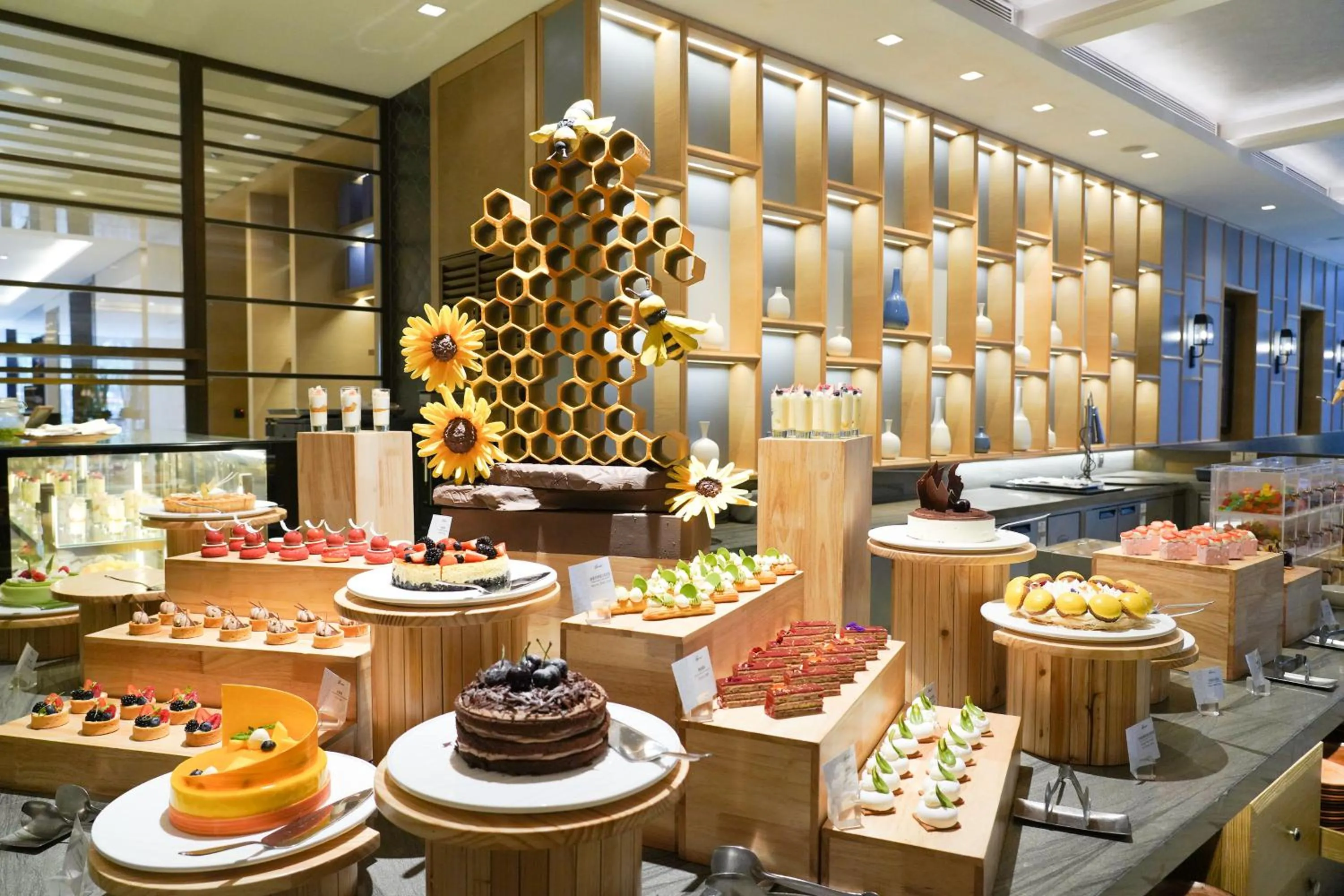 Restaurant/places to eat in Fairmont Chengdu