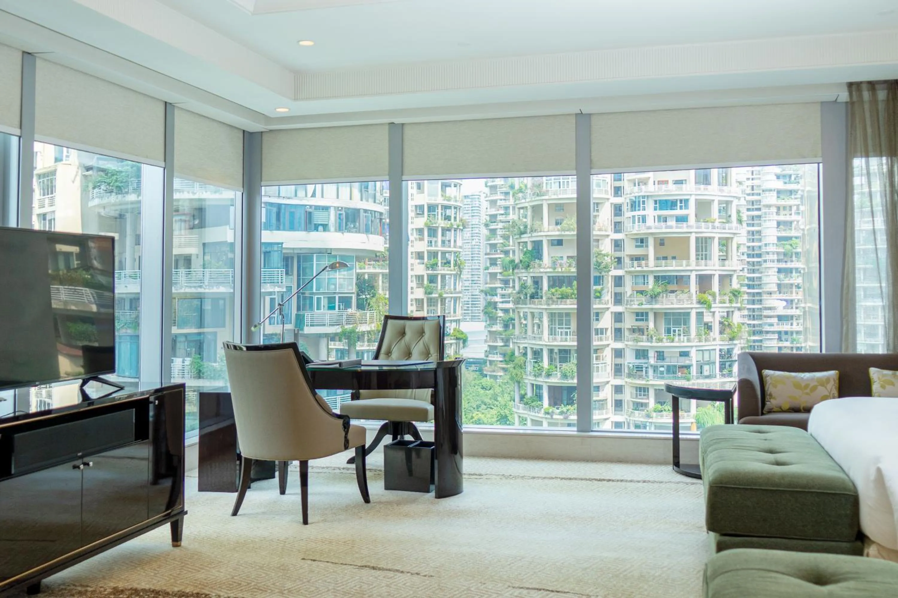 Seating area in Fairmont Chengdu