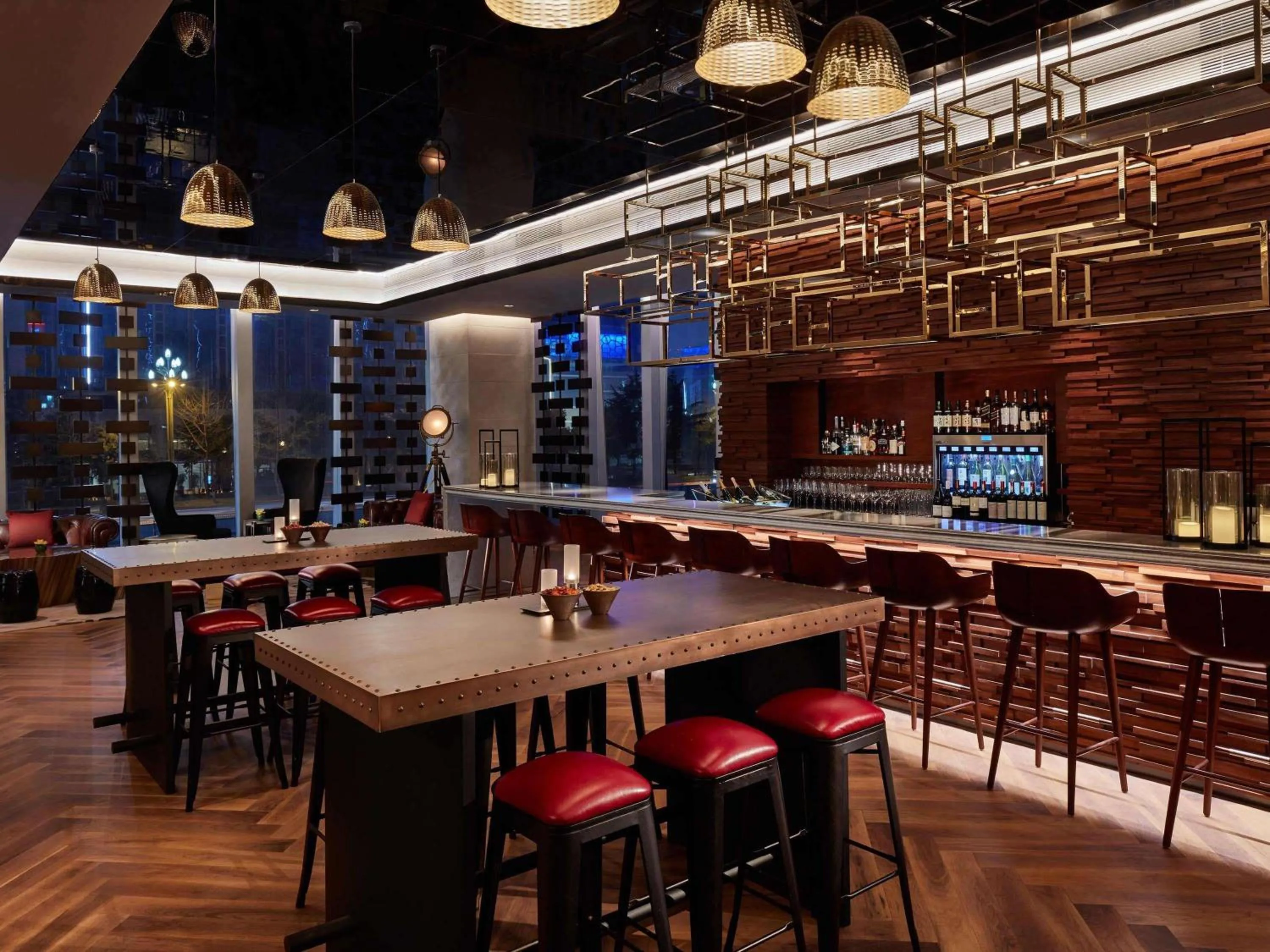 Lounge or bar in Fairmont Chengdu