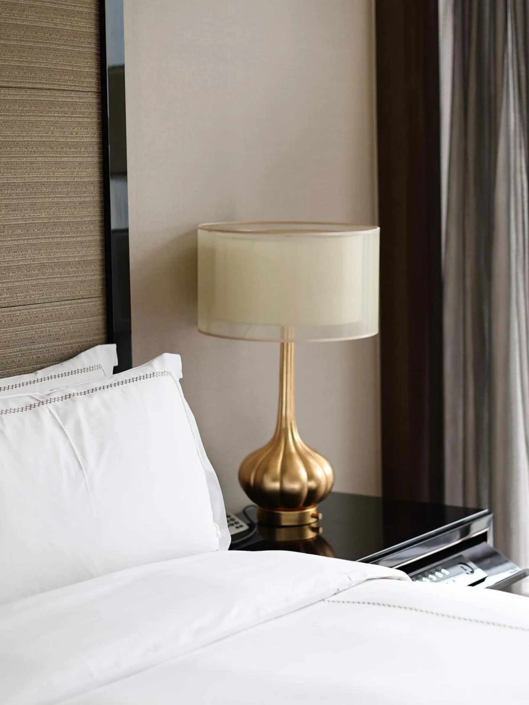 Bed in Fairmont Chengdu