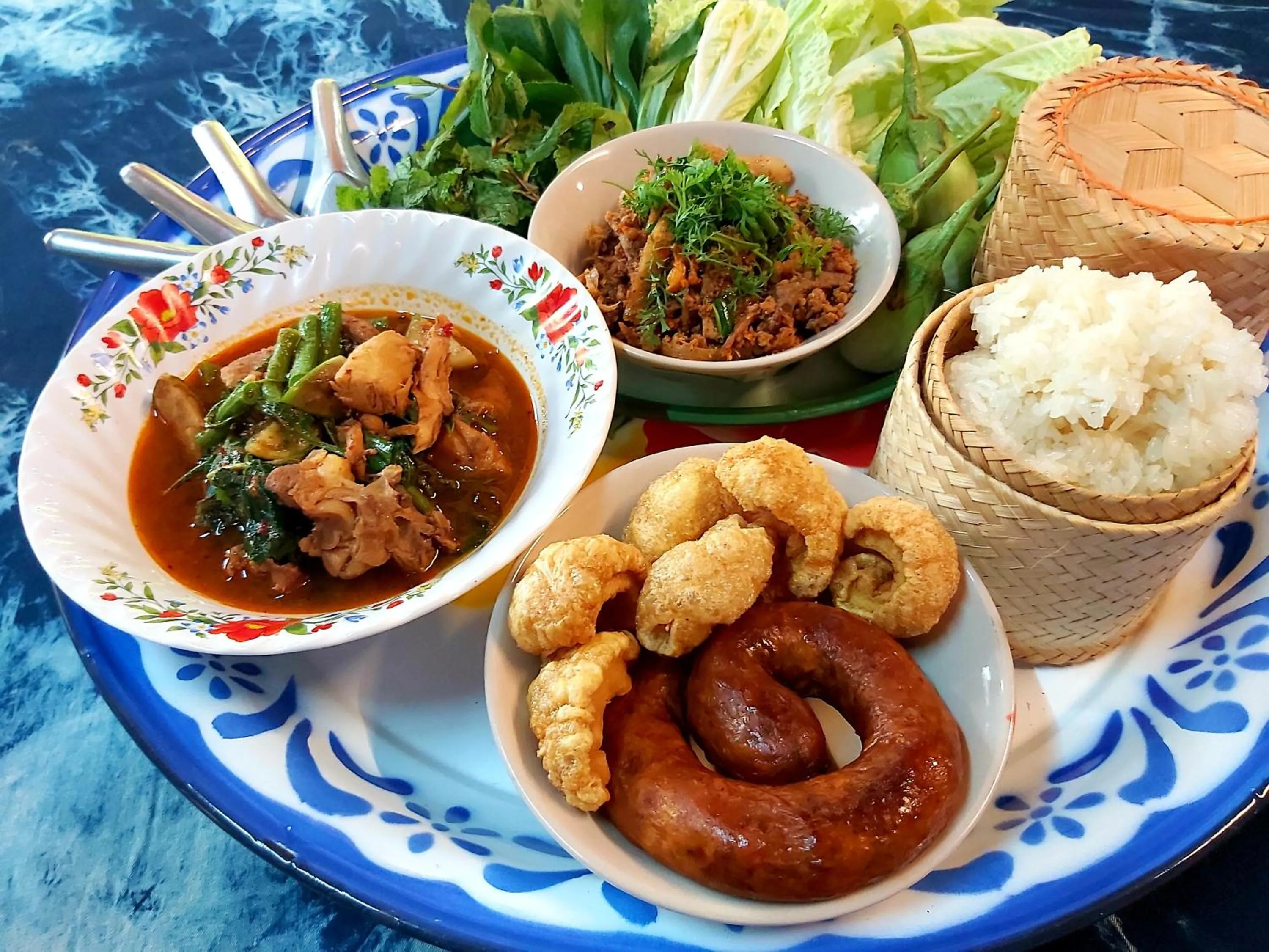 Restaurant/places to eat in Baanthep Antique Homestay