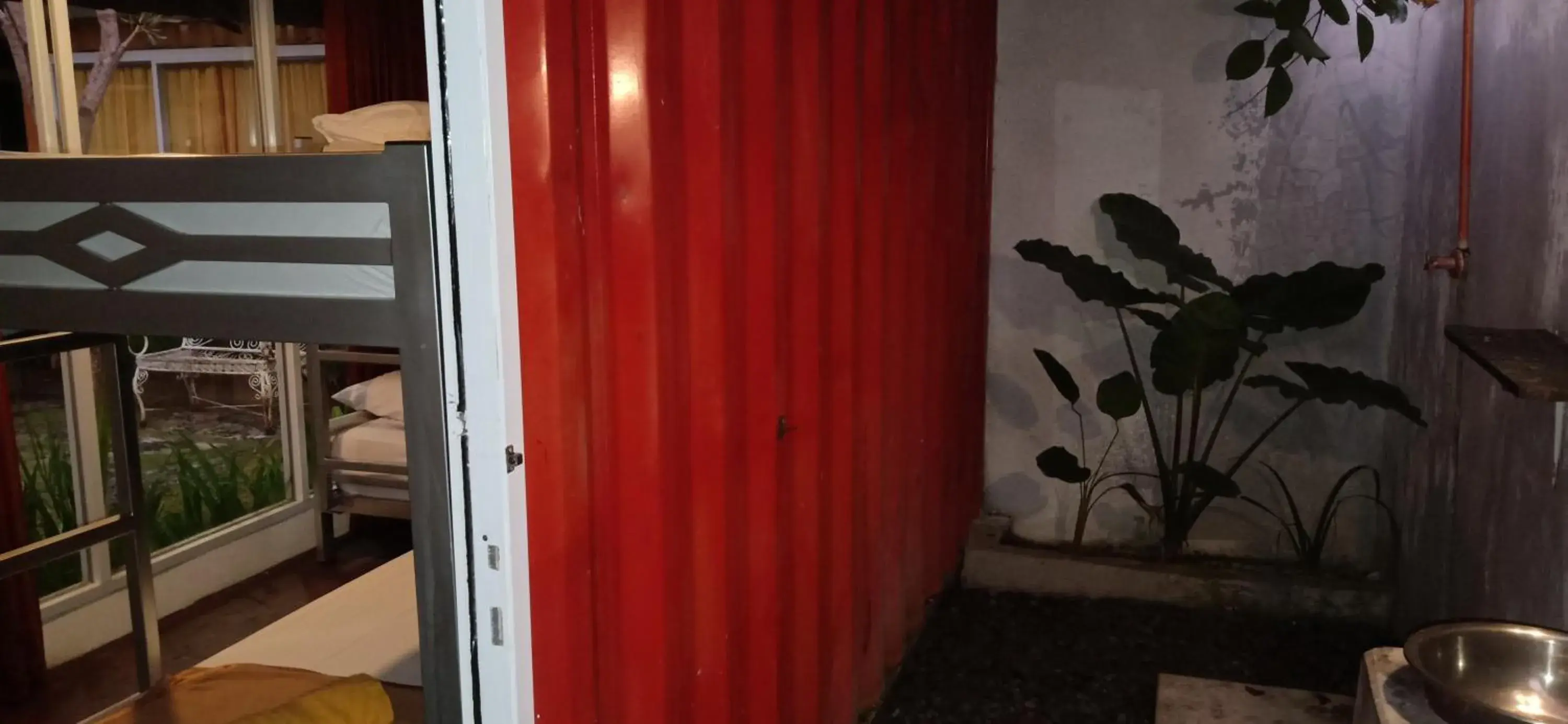 Single Bed in 4-Bed Dormitory Room in Kubu Container Single Bed in 4-Bed Dormitory Room in Kubu Container