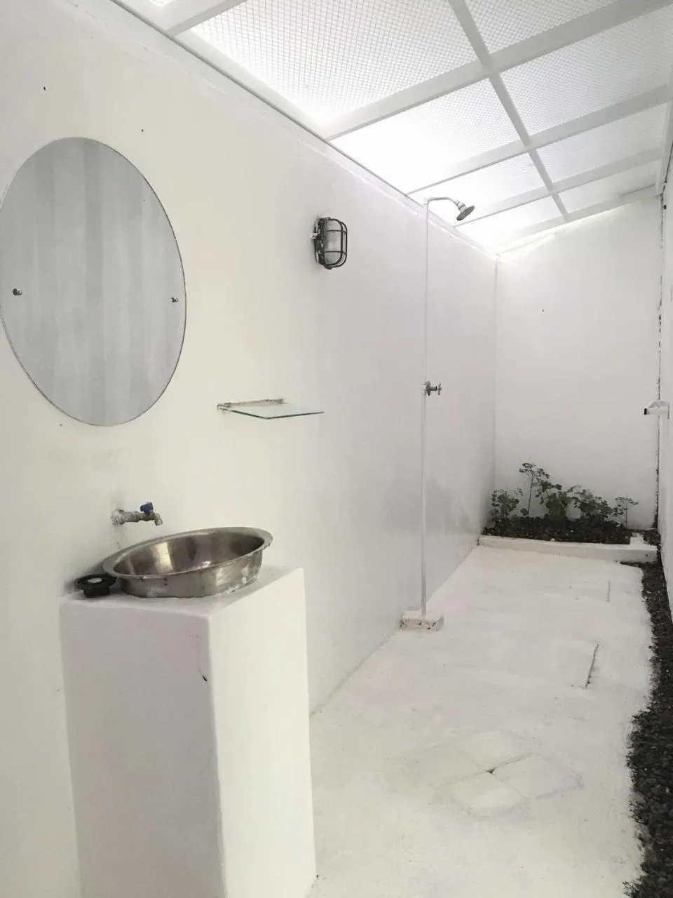 Shower in Kubu Container