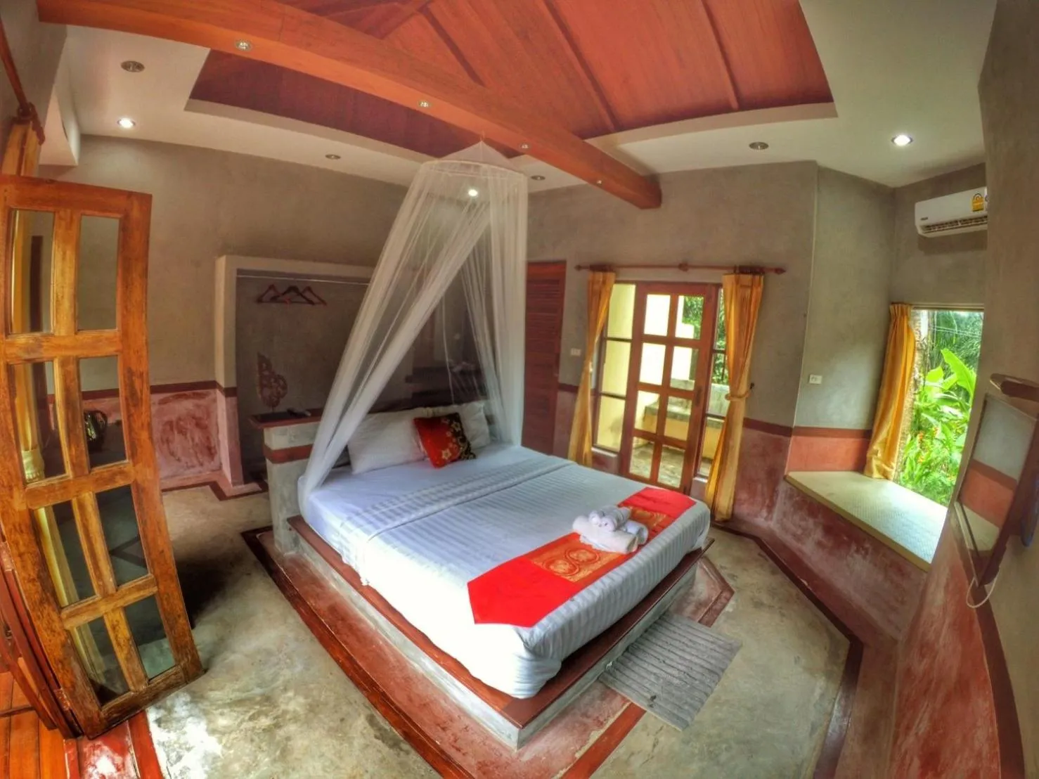 Palms Hill Resort
