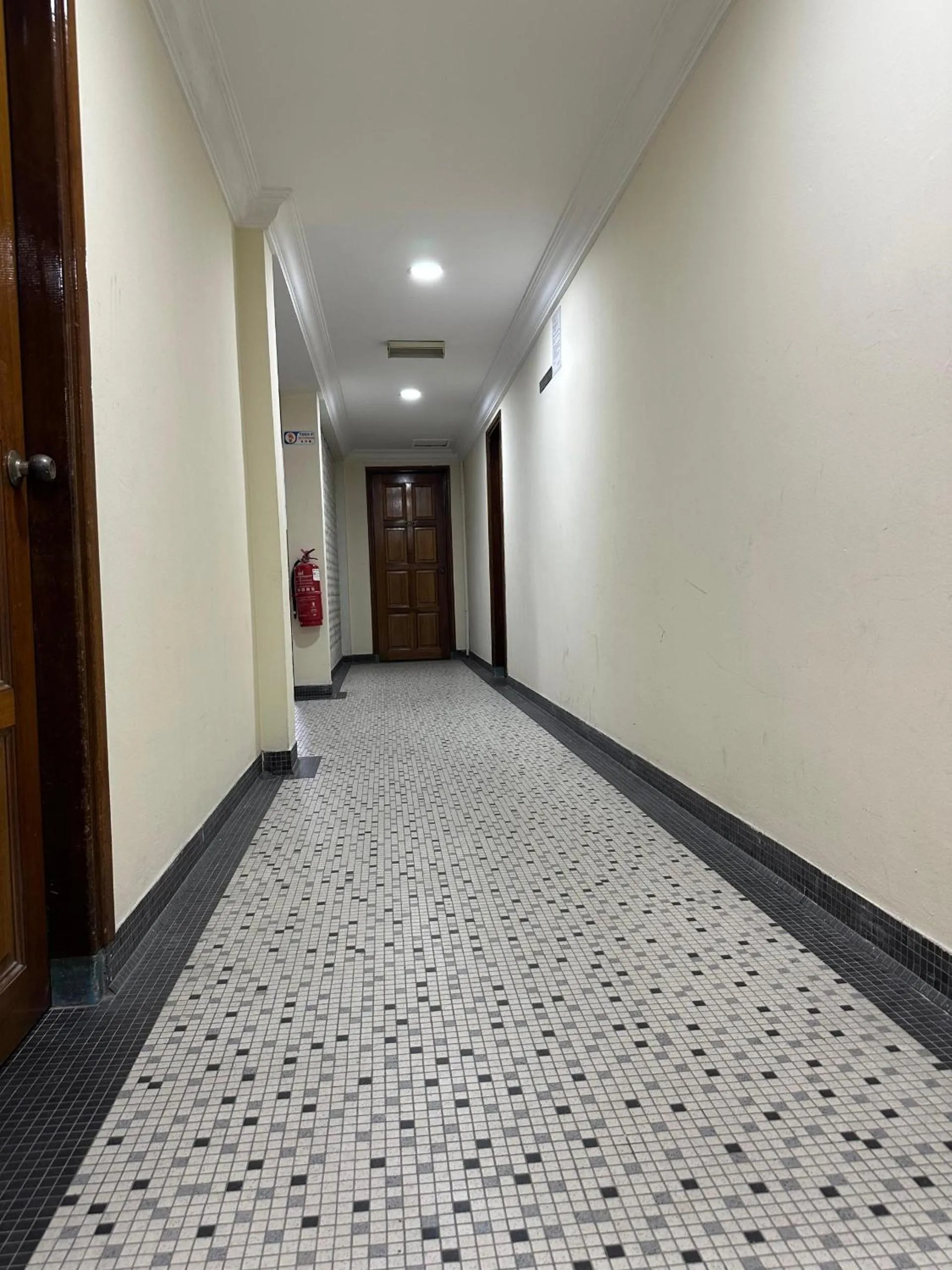 New Caspian Hotel
