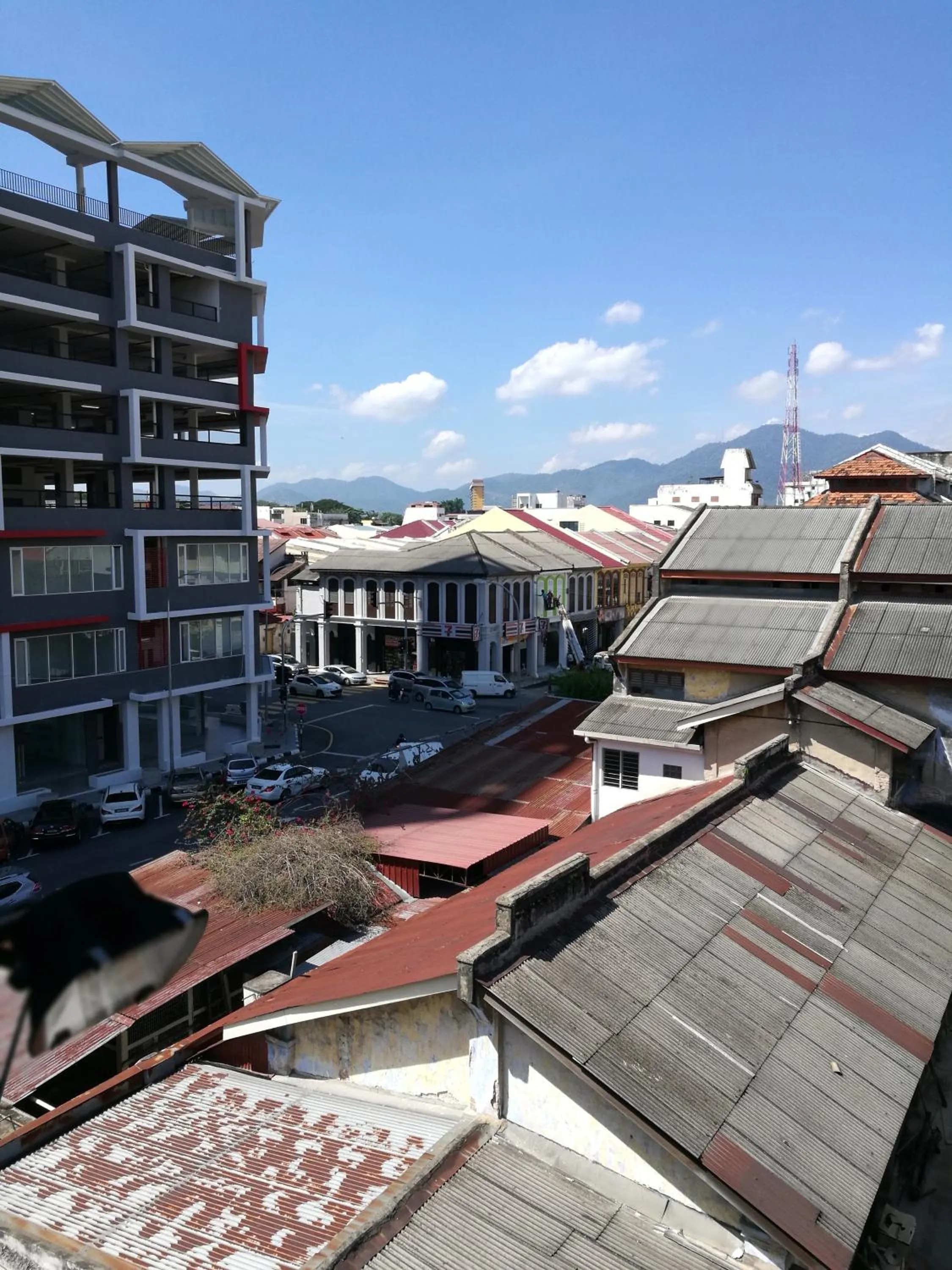 New Caspian Hotel