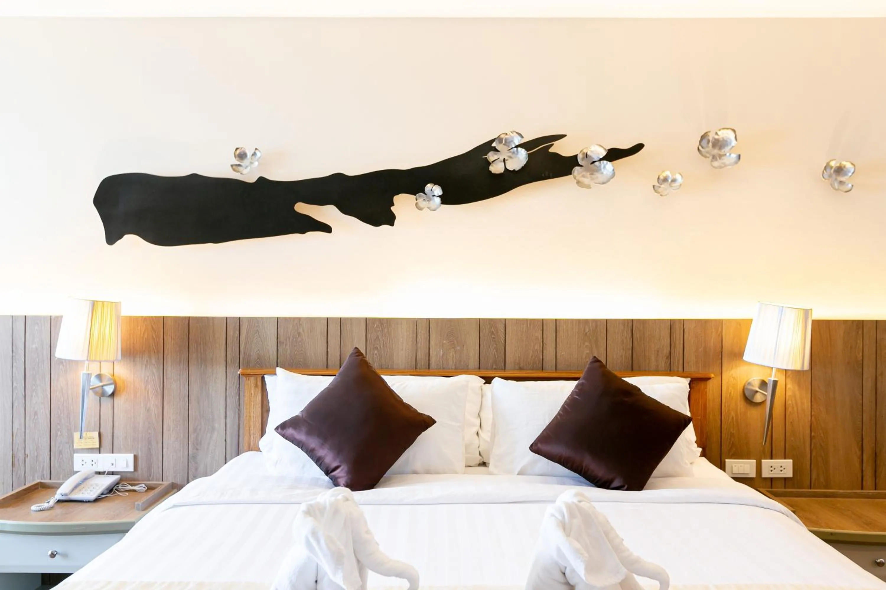 Bed in Grand Ratchapruek Hotel