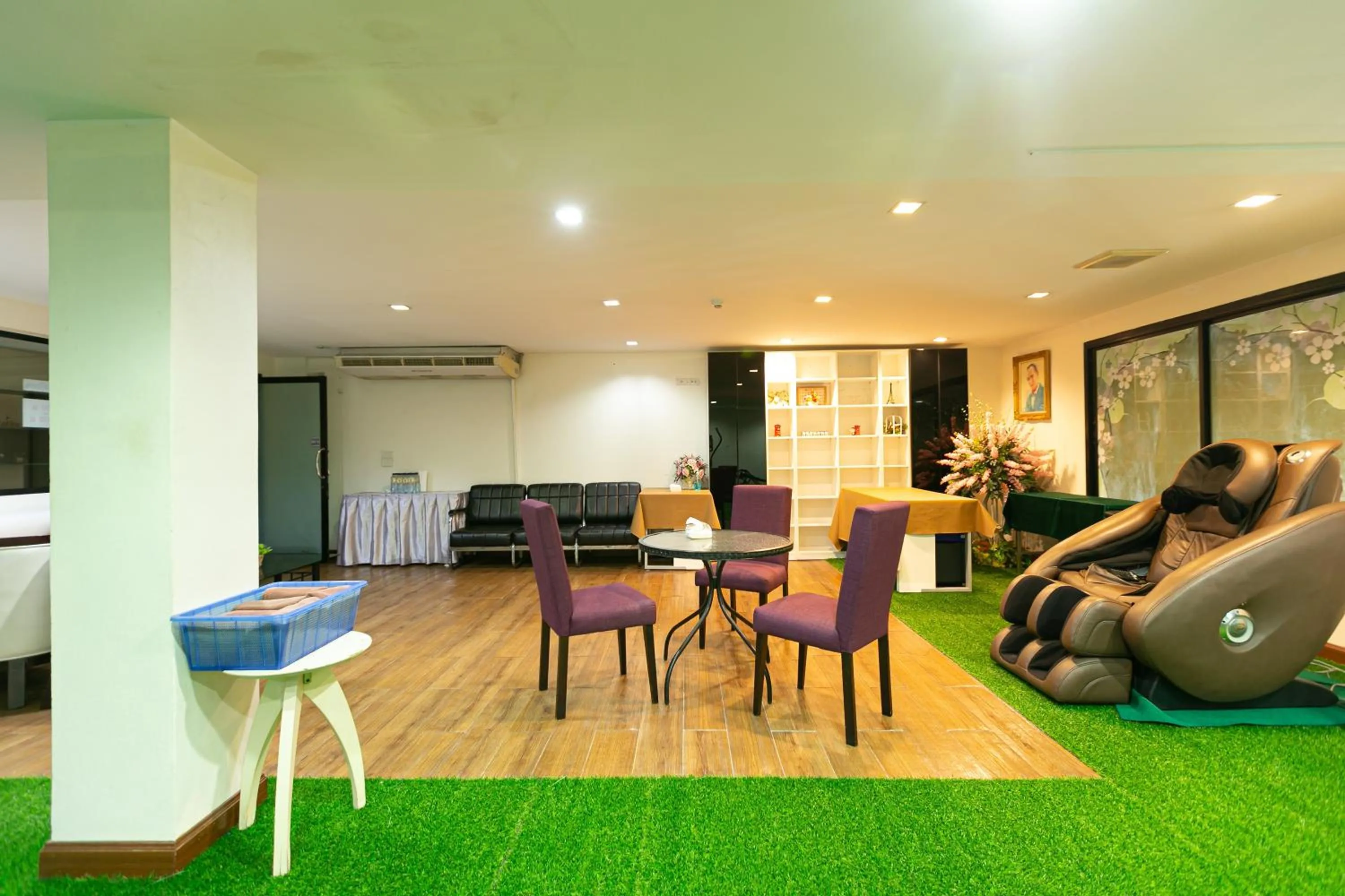 Fitness centre/facilities in Grand Ratchapruek Hotel