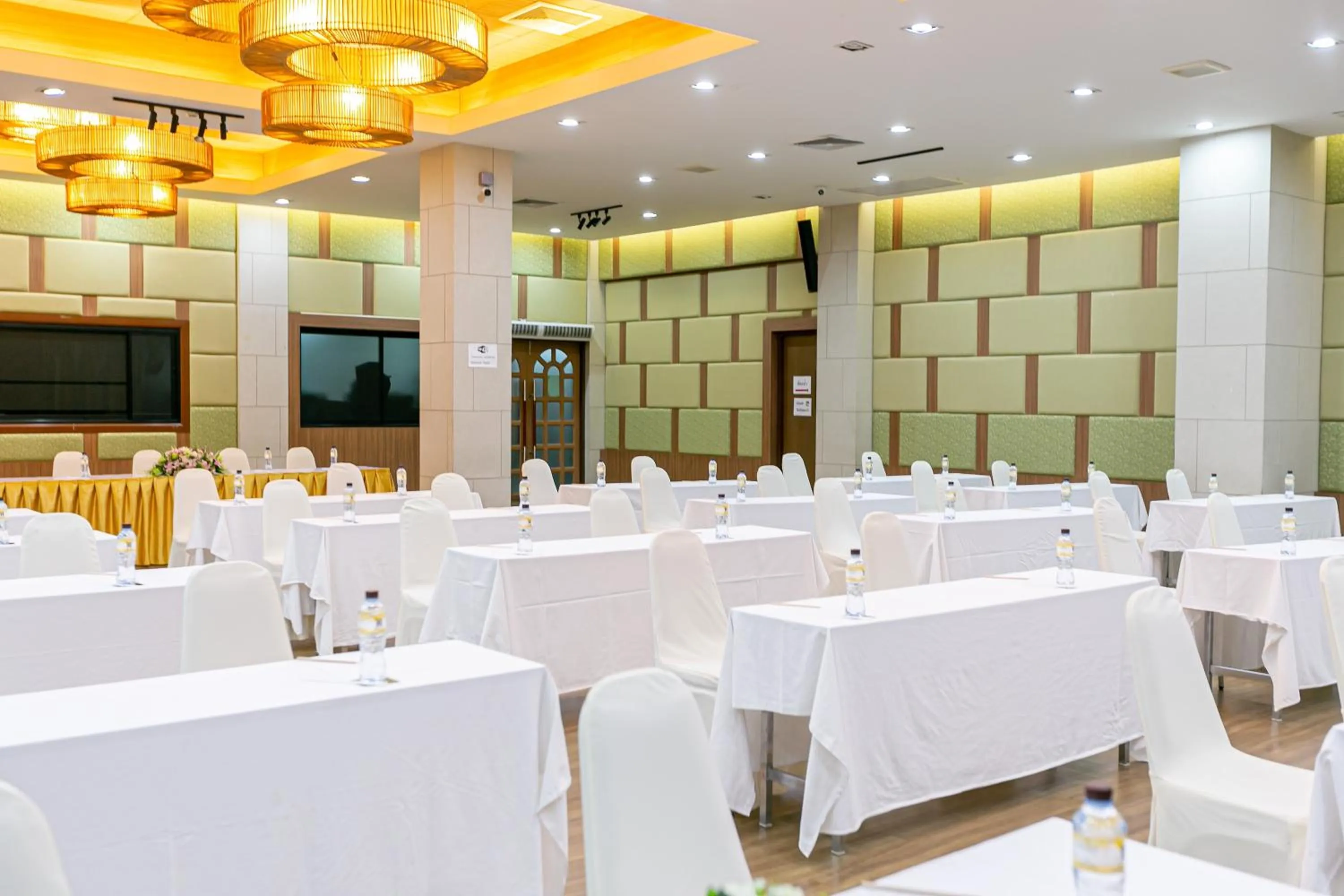 Banquet/Function facilities in Grand Ratchapruek Hotel