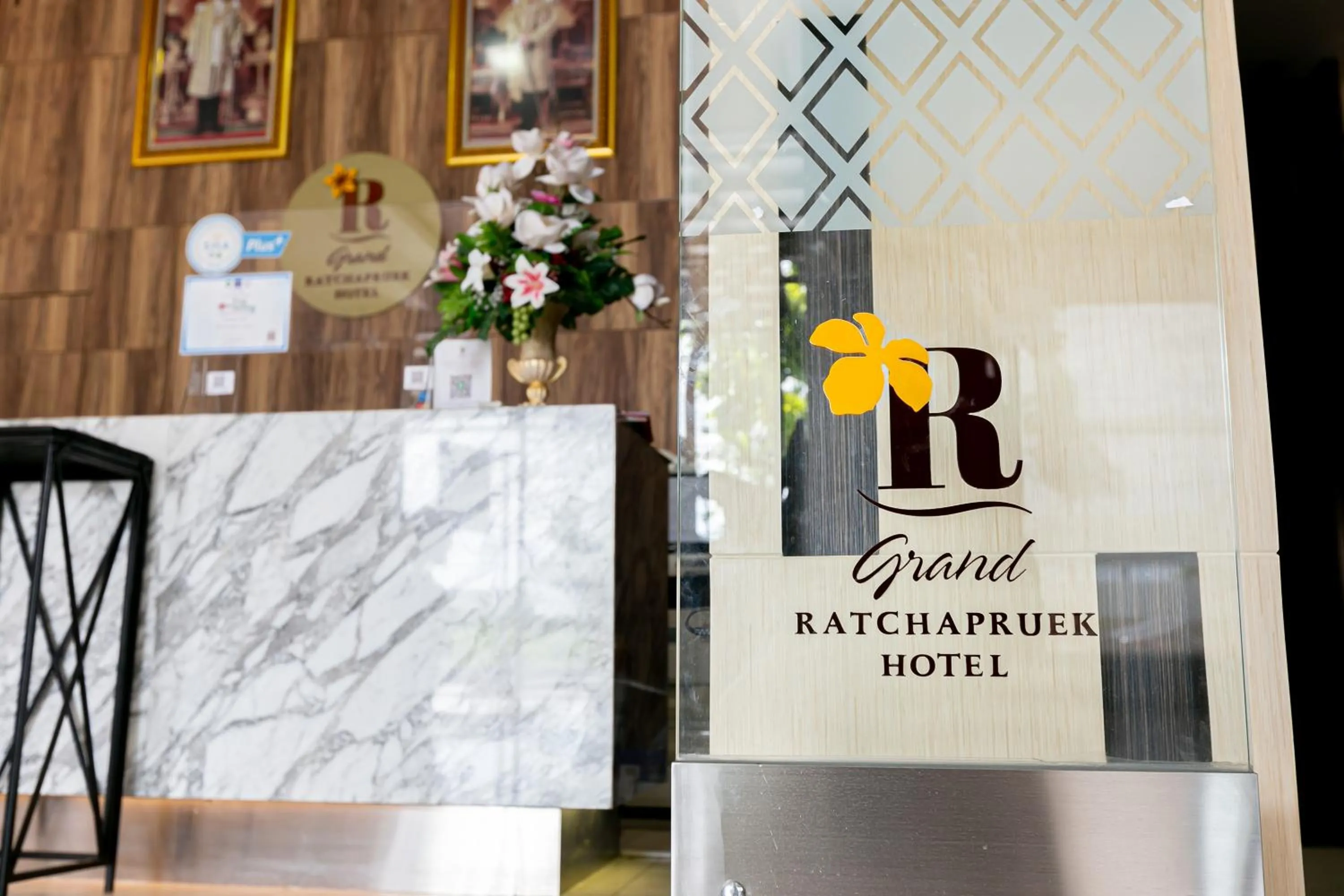 Lobby or reception in Grand Ratchapruek Hotel