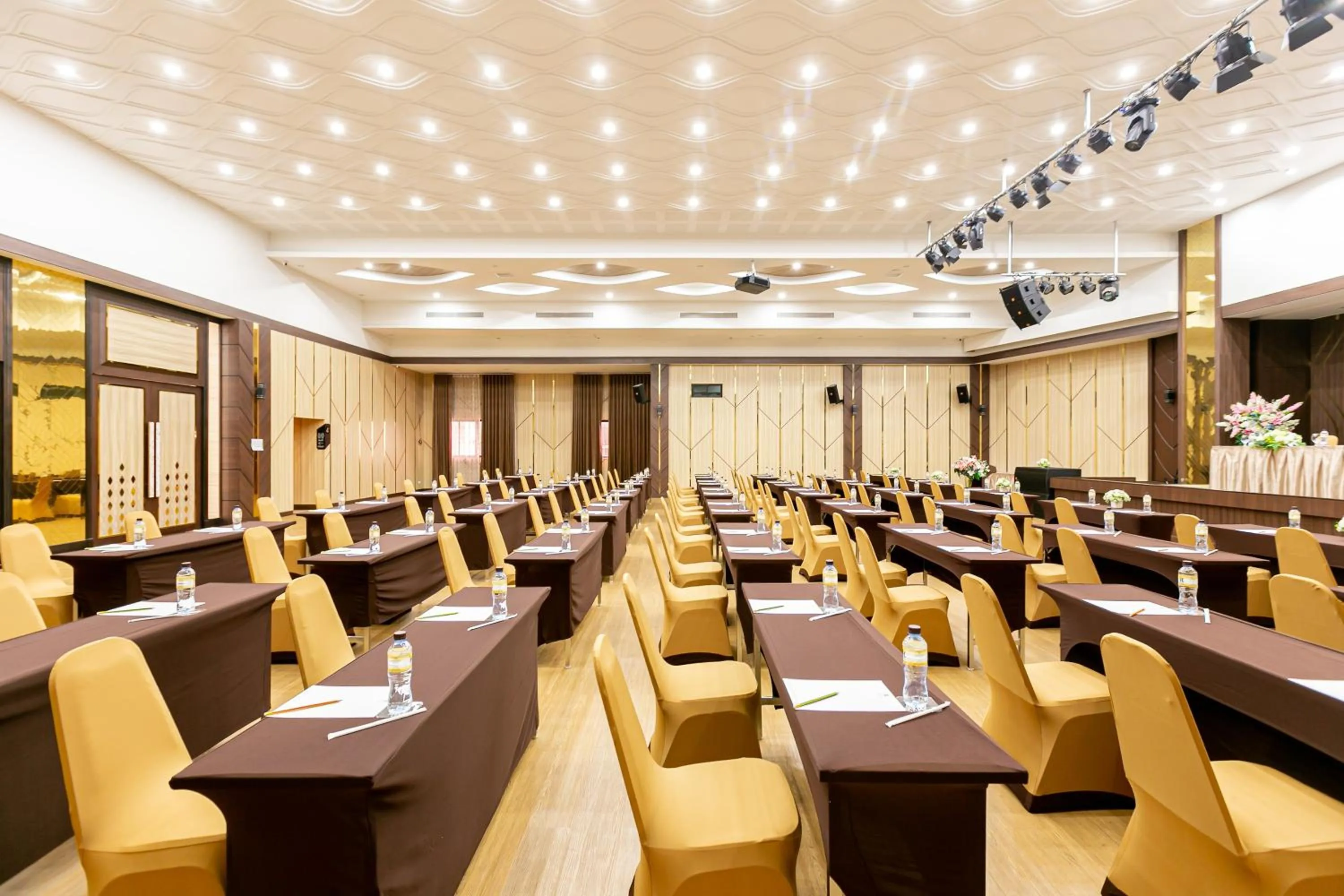 Banquet/Function facilities in Grand Ratchapruek Hotel