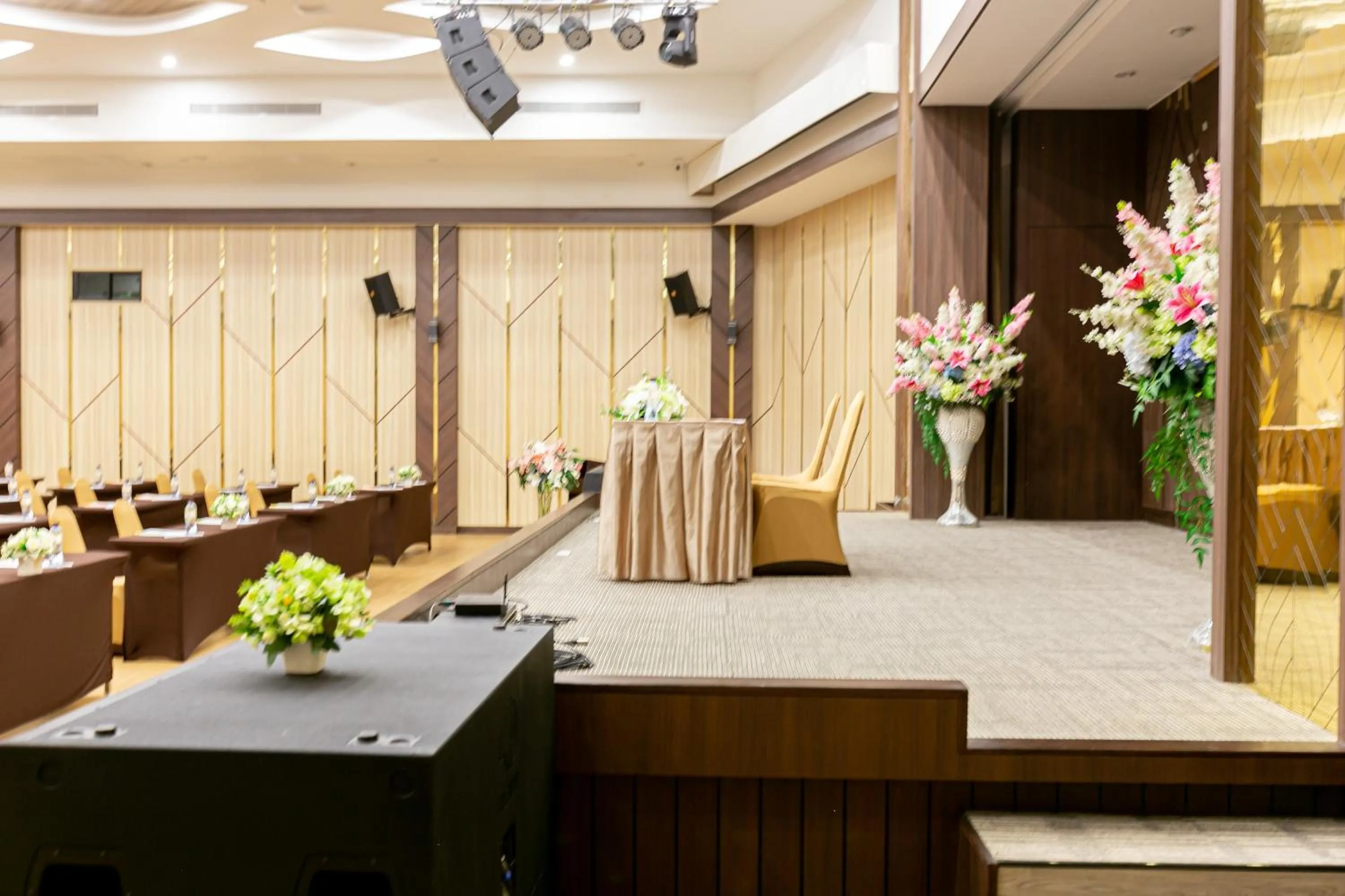 Meeting/conference room in Grand Ratchapruek Hotel